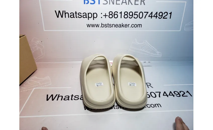 Bstsneaker- Adidas Yeezy Slide Bone FW6345