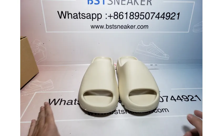 Bstsneaker- Adidas Yeezy Slide Bone FW6345