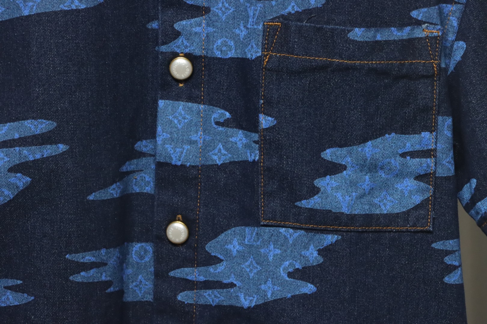 Bstsneaker- Louis vuitton Cloud Sky Blue Demin Shirt 180