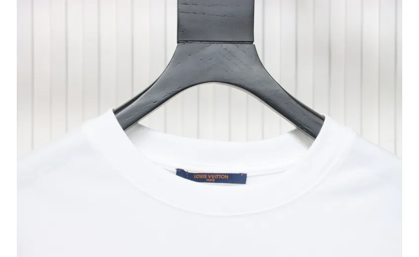 Bstsneaker- Louis Vuitton Embossed T-shirt White120