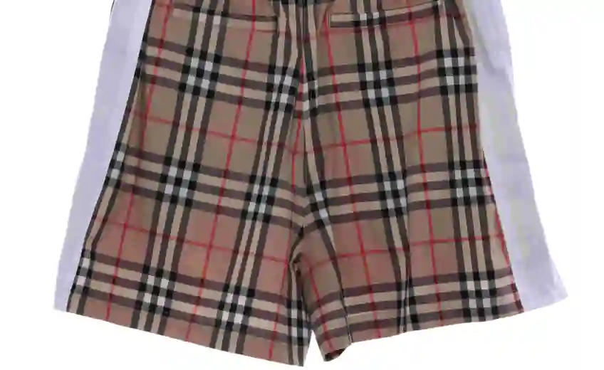 Bstsneaker- Burberry Classic vintage plaid patchwork webbing shorts 150
