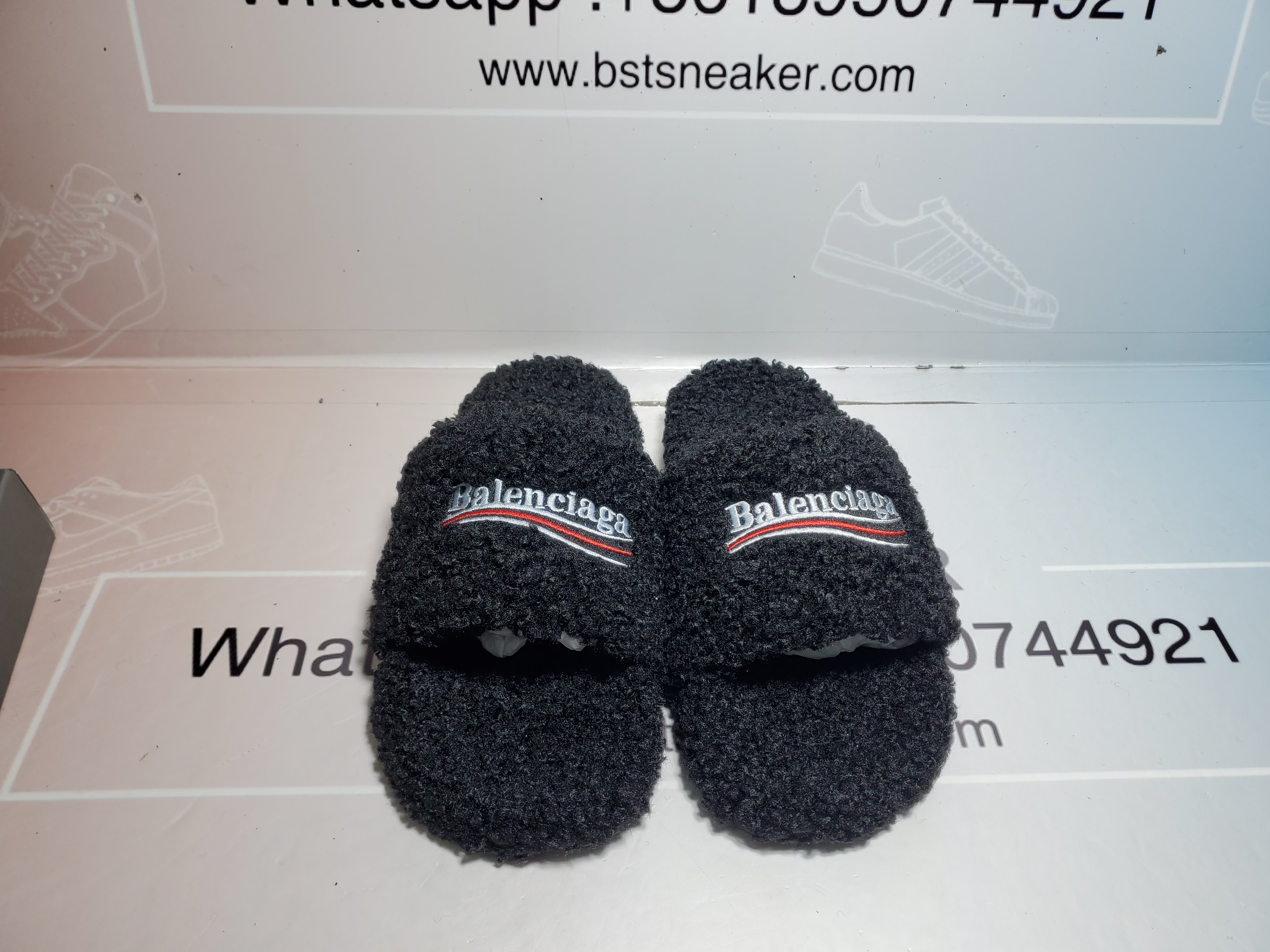 Bstsneaker- Balenciaga Furry Slide Black 654747W2DO11096 