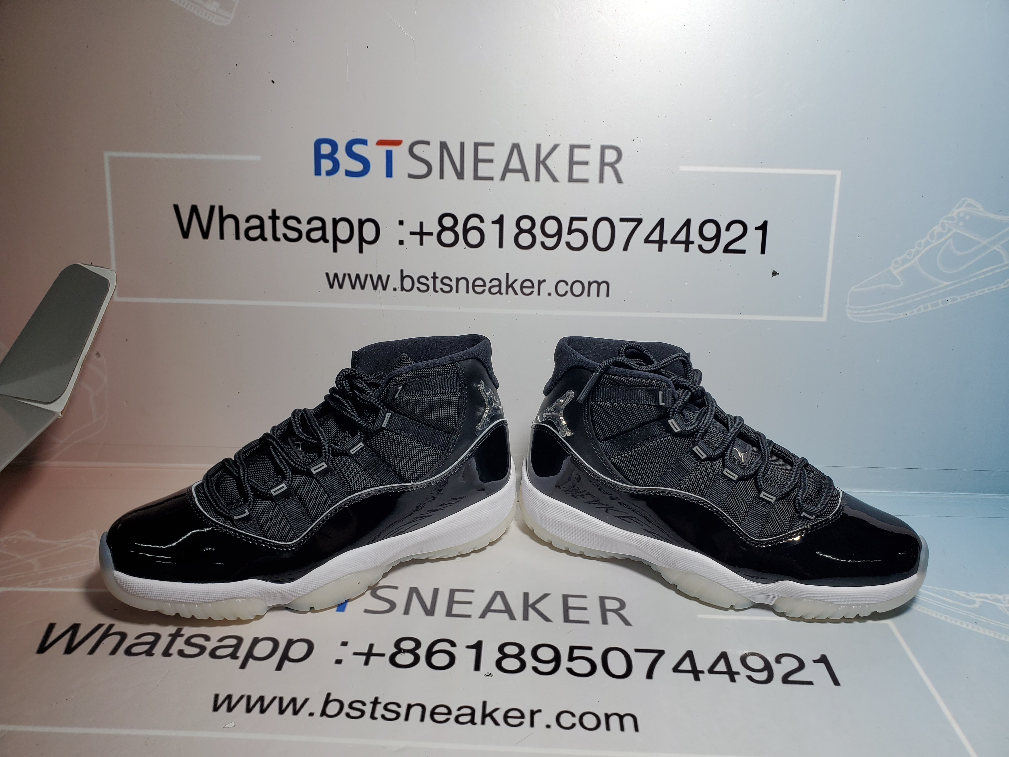 Bstsneaker- Air Jordan 11 Retro Black Clear CT8012-011 