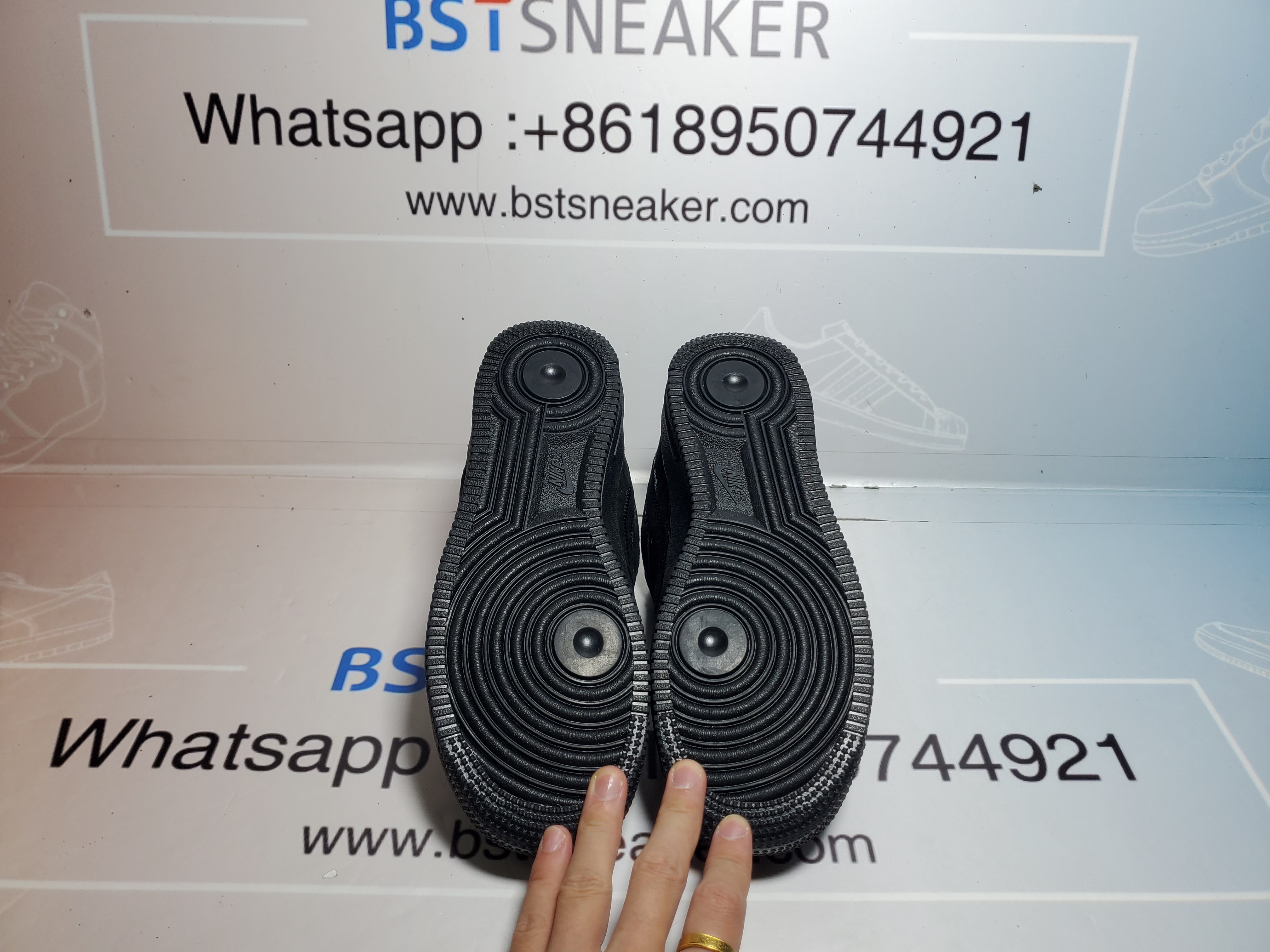 Bstsneaker-Louis Vuitton LV Trainer x Nike Air Force 1 All Black 1A9VD7 