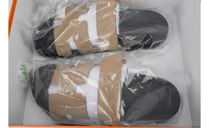 Bstsneaker- HERMES Chypre Sandal Brown Fluff Slippers H222100Z 02340