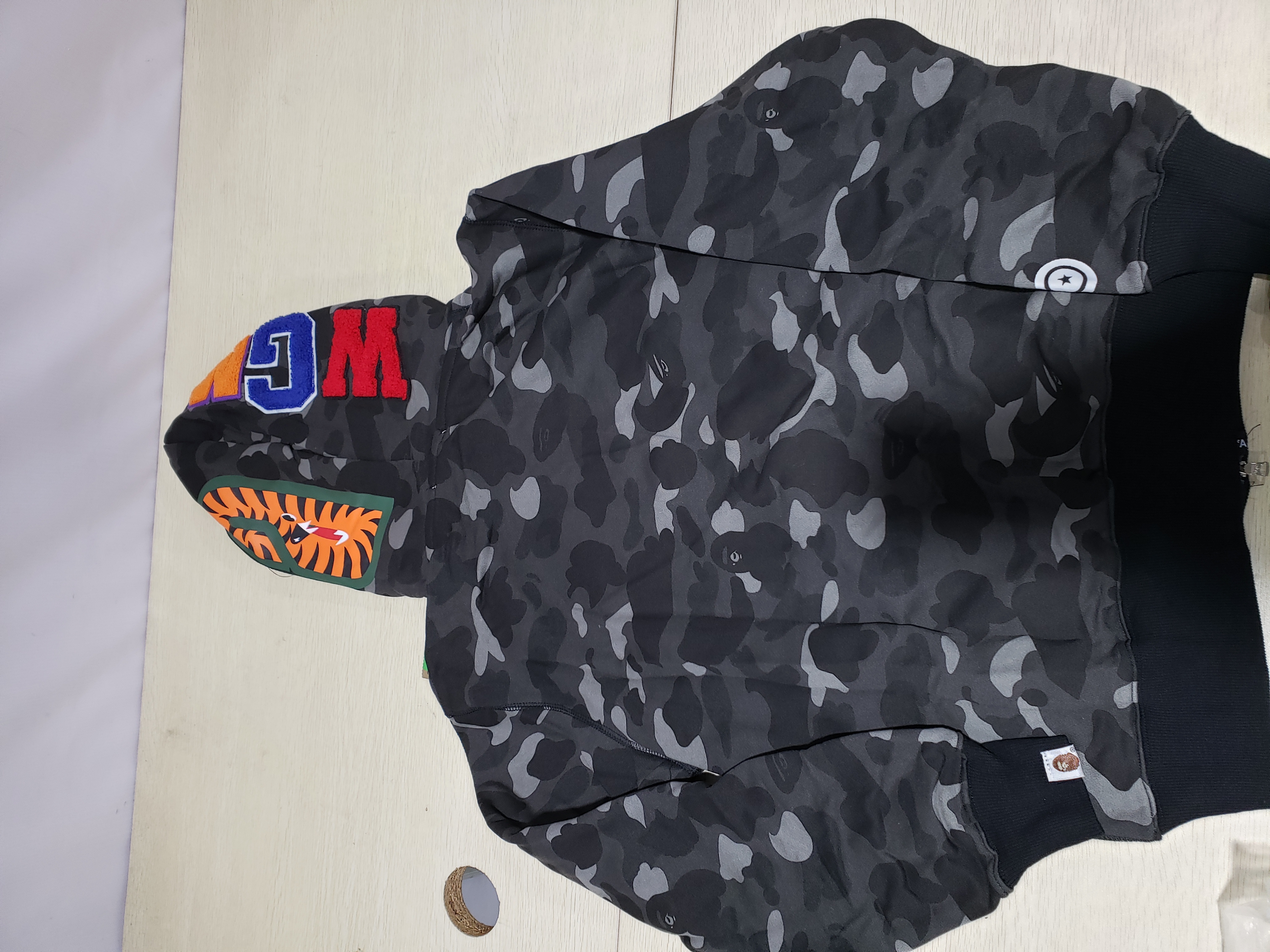 Bstsneaker-BAPE City Camo Shark WGM Full-Zip Hoodie (FW18) Dark Grey