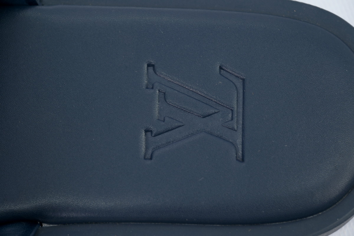 Bstsneaker- Louis Vuitton Oasis Blue Cloth Slippers