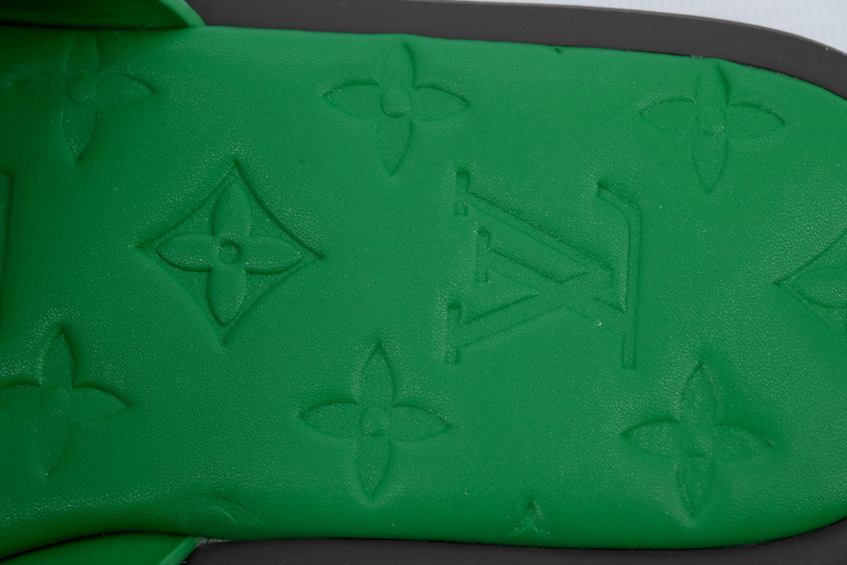 Bstsneaker- Louis Vuitton Oasis Green Glossy Surface Slippers