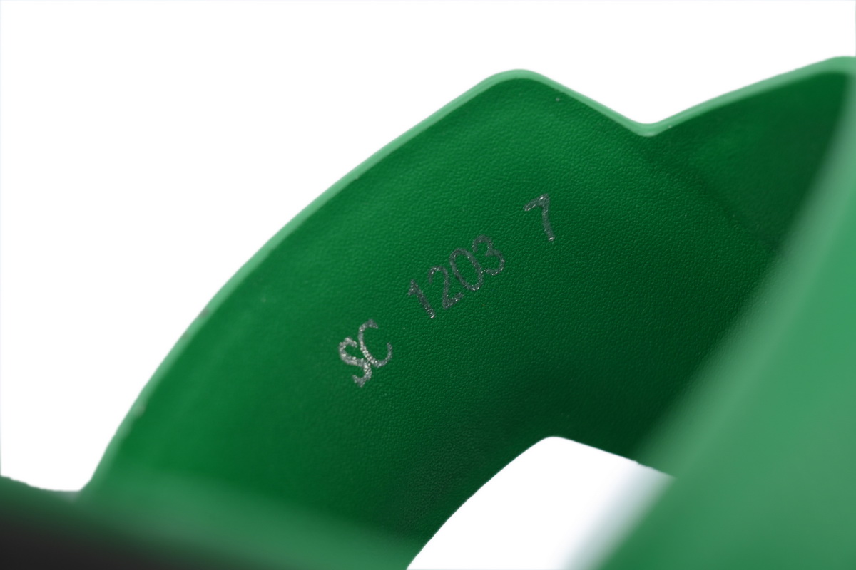 Bstsneaker- Louis Vuitton Oasis Green Glossy Surface Slippers