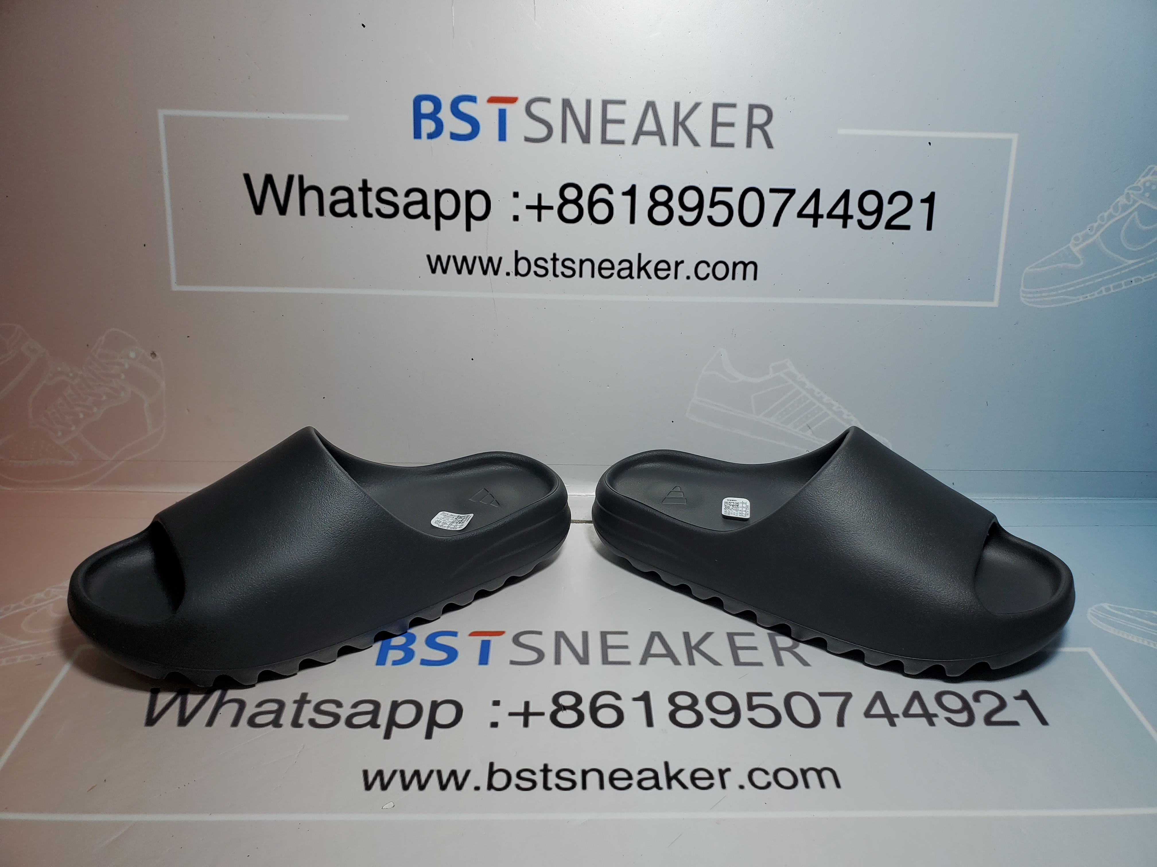 Bstsneaker-Adidas Yeezy Slide Onyx HQ6448