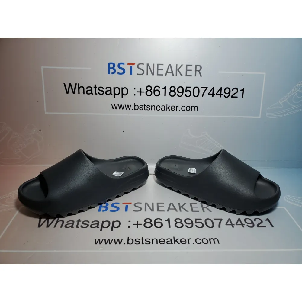 Bstsneaker-Adidas Yeezy Slide Onyx HQ6448