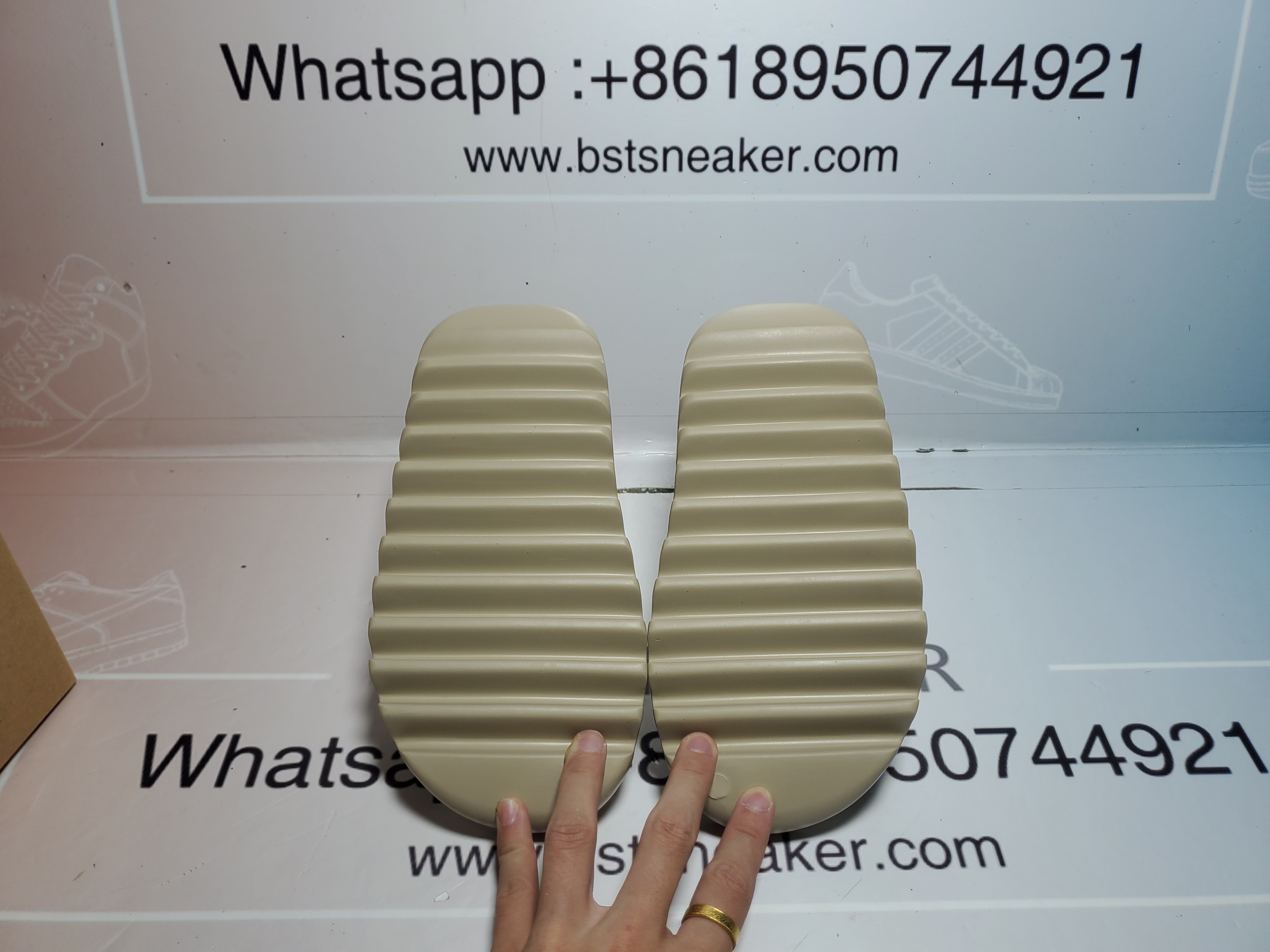 Bstsneaker-Adidas Yeezy Slide Pure GZ5554