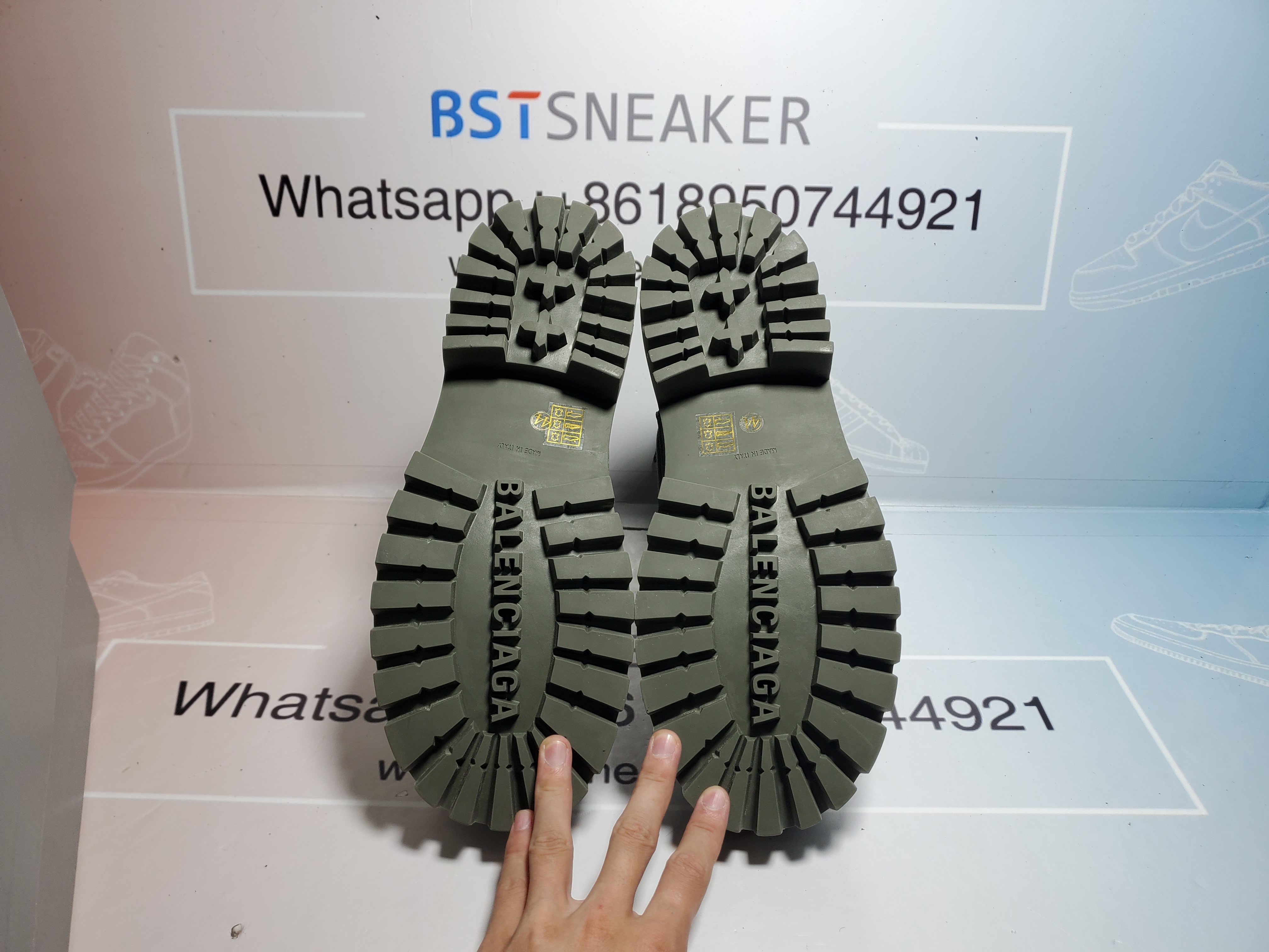 Bstsneaker-Balenciaga Strike 2MM Lace-up Boots in Military Green