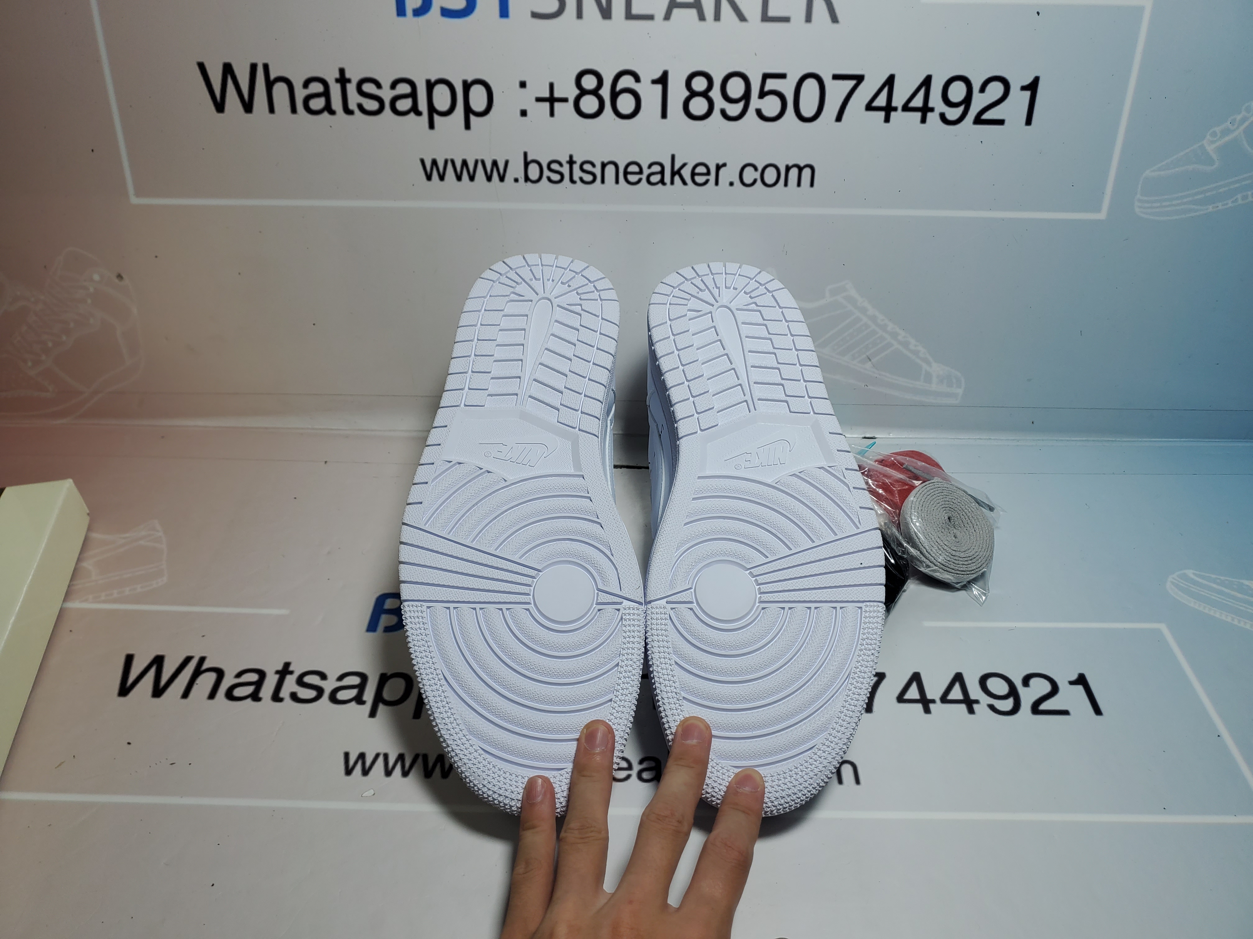 Bstsneaker-Jordan 1 Retro Low OG SP Travis Scott Michael Rubin White Party TD1228-111