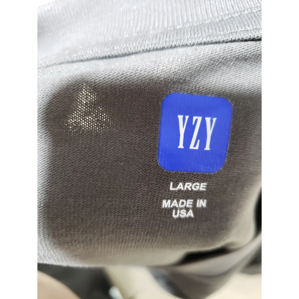 Bstsneaker-Yeezy Gap Engineered by Balenciaga Dove 3/4 Sleeve T-shirt Grey