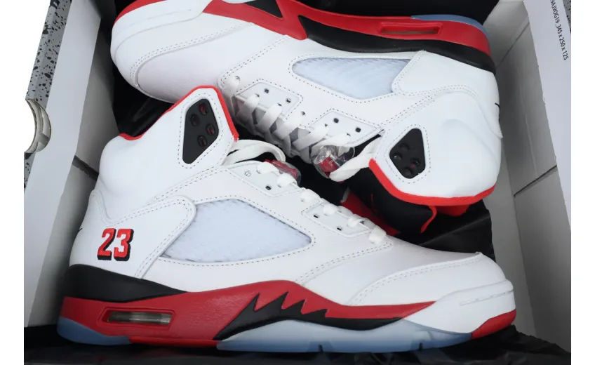 Bstsneaker- Air Jordan 5 Retro Fire Red  2025 HQ7980-101