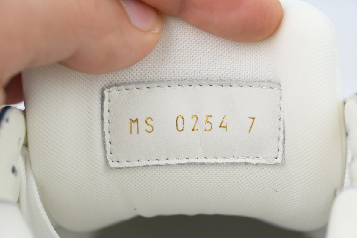 Bstsneaker- Louis Vuitton Top Chip Blue Skate (NFC) (One size larger)