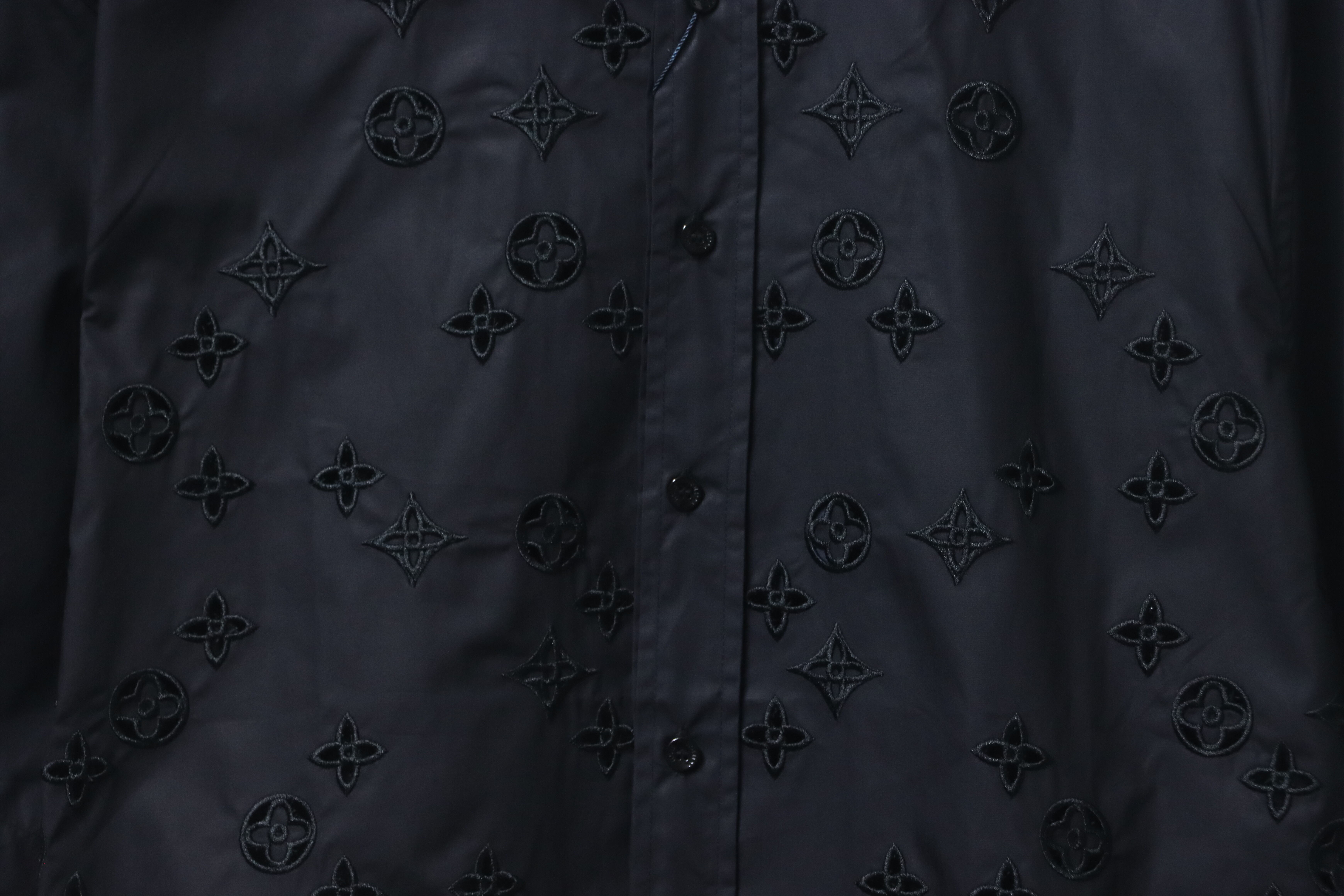Bstsneaker- Louis Vuitton Letter Embroidered Hollow Shirt 240