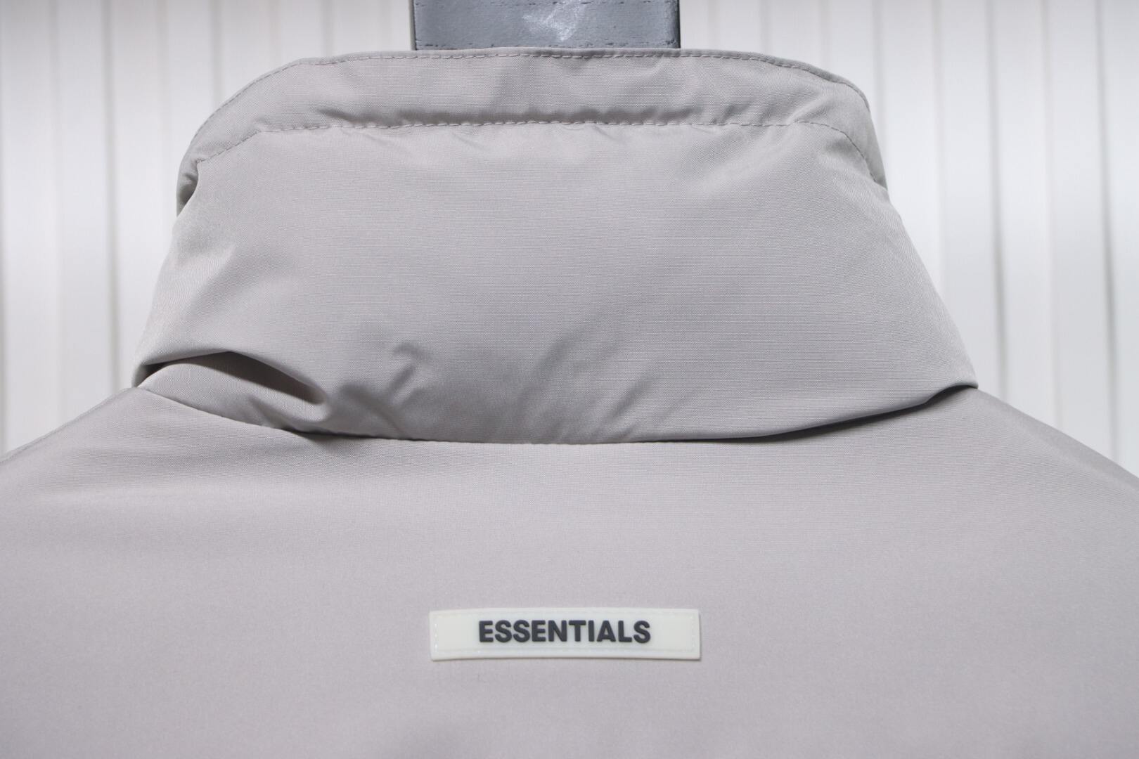 Bstsneaker-Fear of God FOG Essential Down Jacket Grey 250