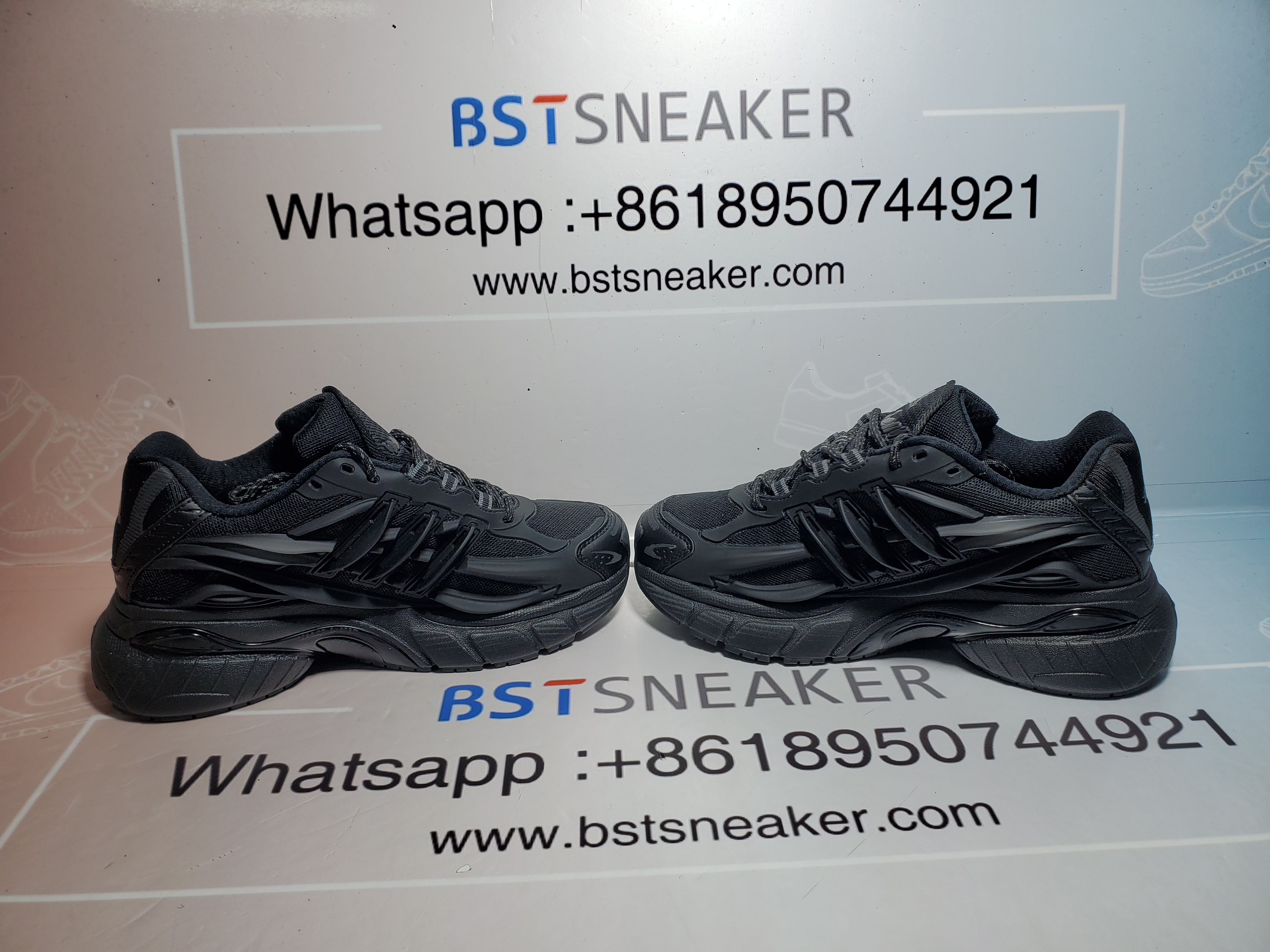 Bstsneaker- Adidas x Pharrell x VIRGINIA Adistar Jellyfish Black JP9264