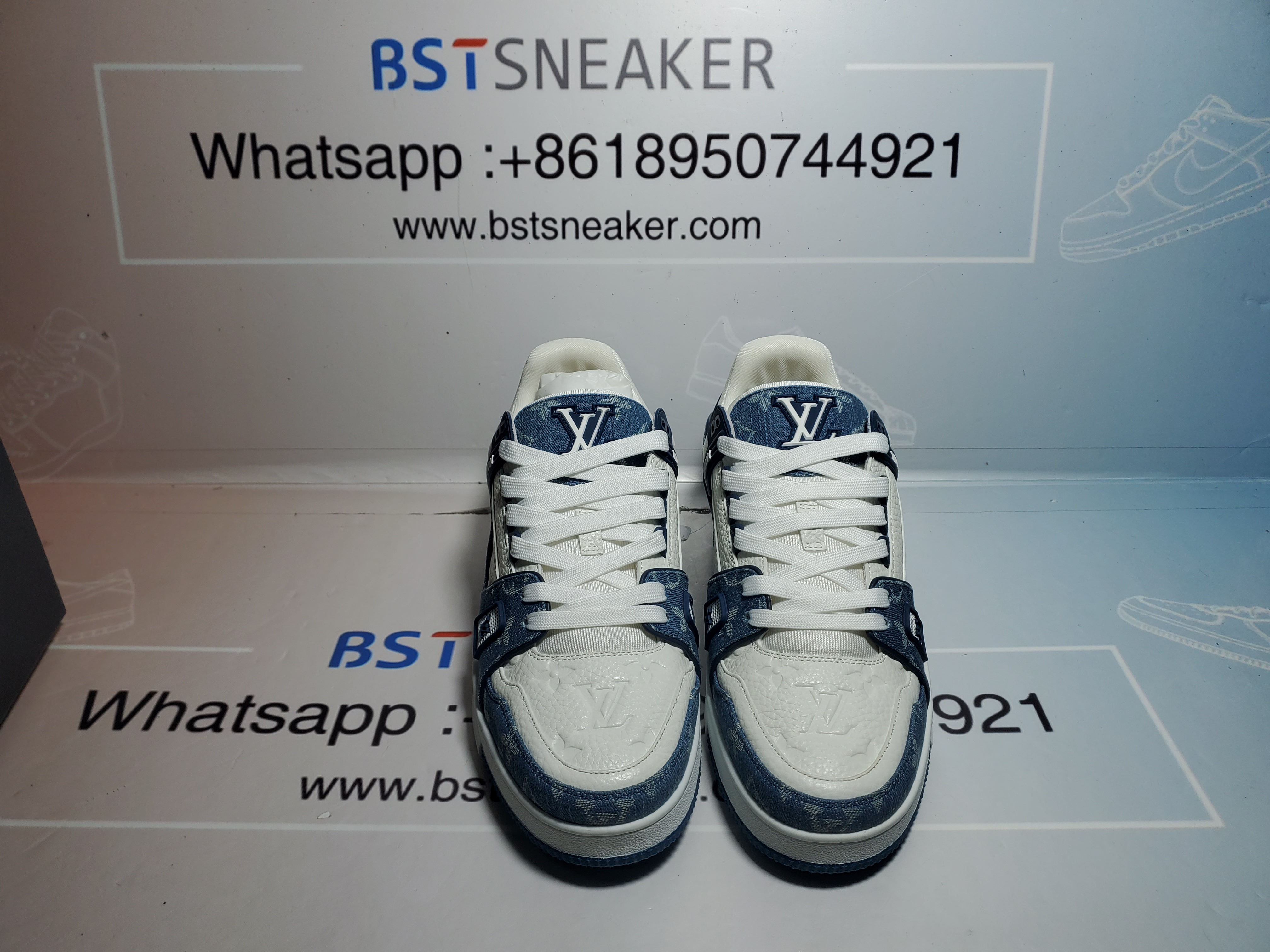Bstsneaker- Louis Vuitton Top Chip Blue Skate (NFC) (One size larger)