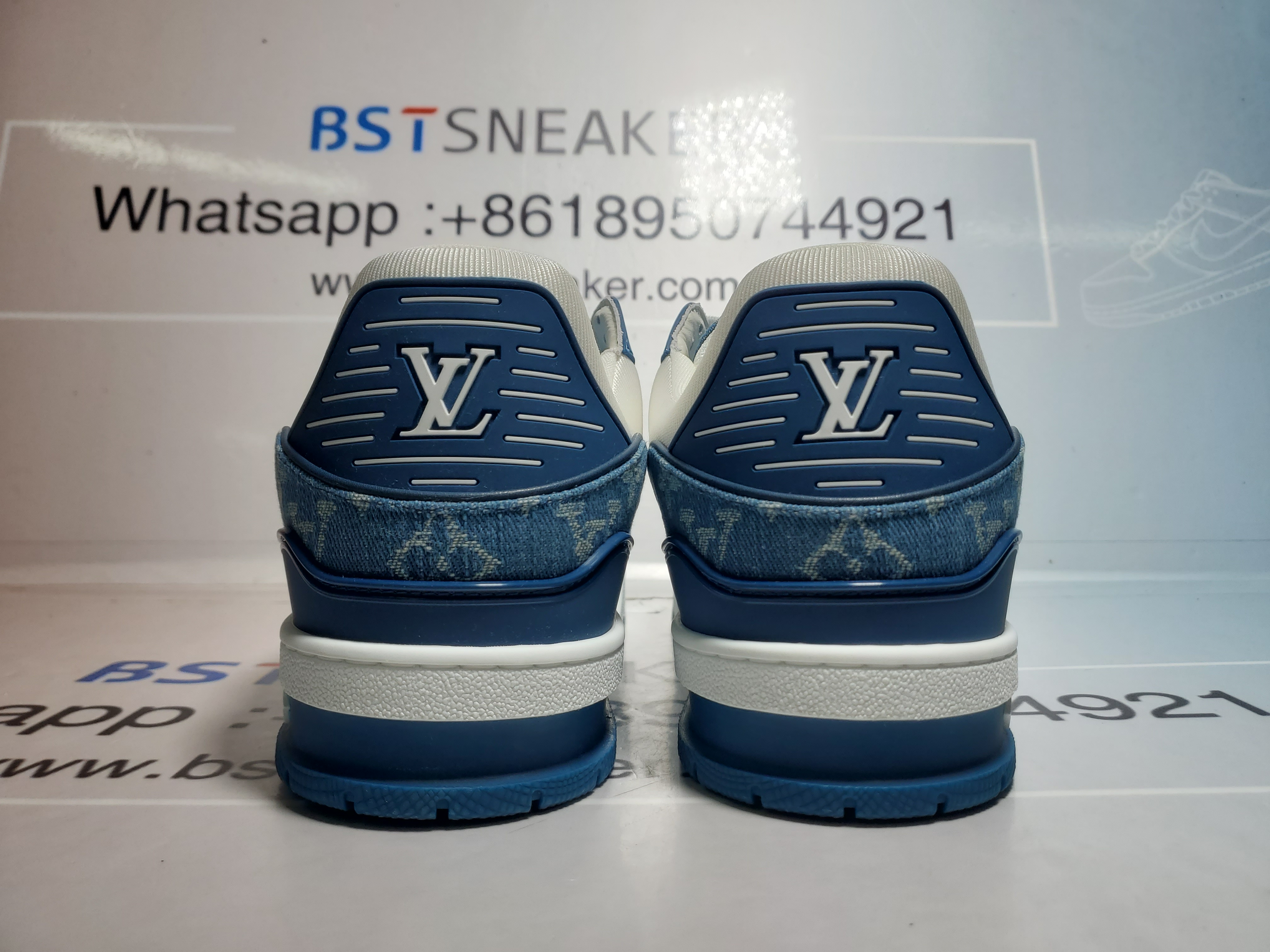 Bstsneaker- Louis Vuitton Top Chip Blue Skate (NFC) (One size larger)