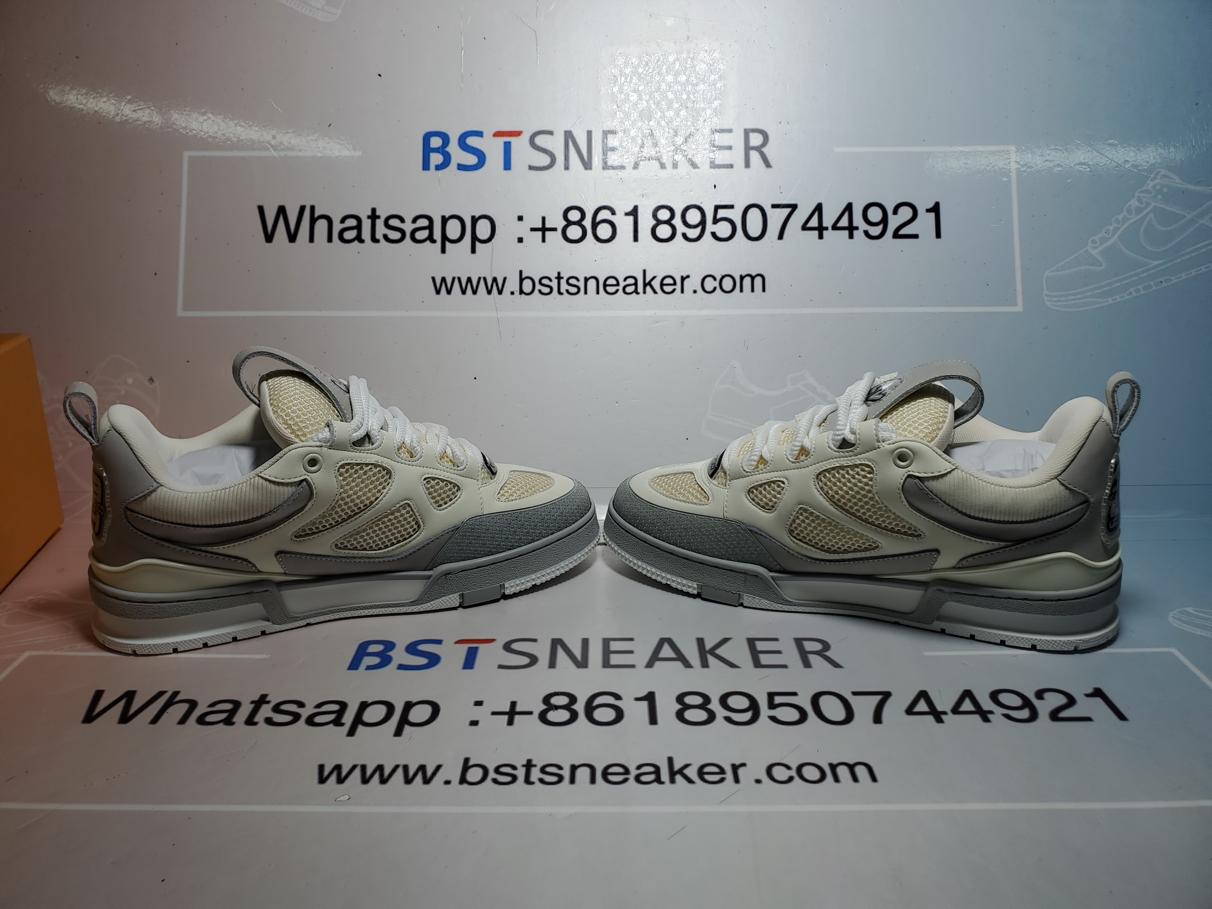 Bstsneaker-Louis Vuitton Leather lace up Fashionable Board Shoes White Gray 1ACQP4 SK8