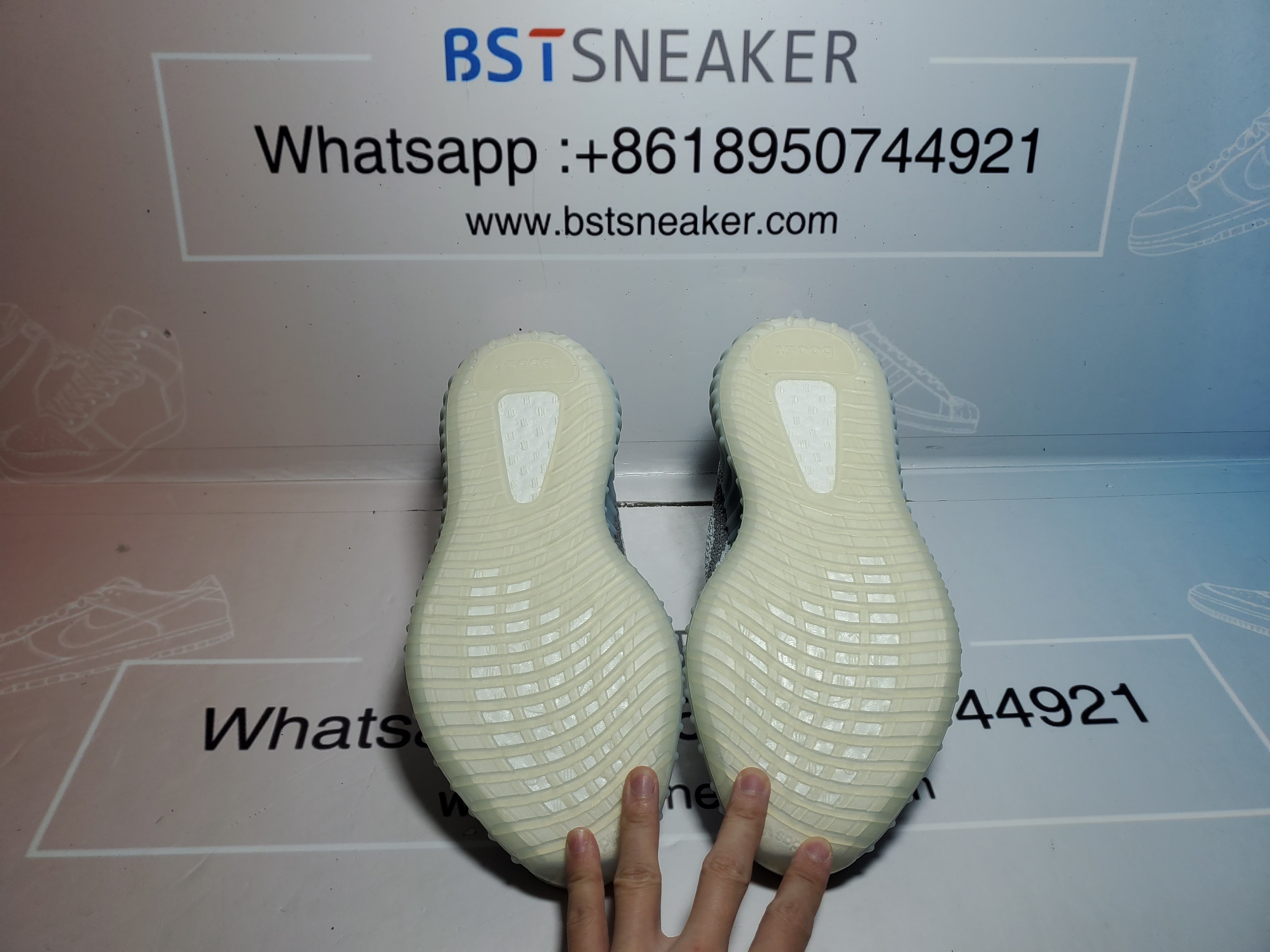 Bstsneaker- Adidas Yeezy Boost 350 V2 Blue Tint B37571 
