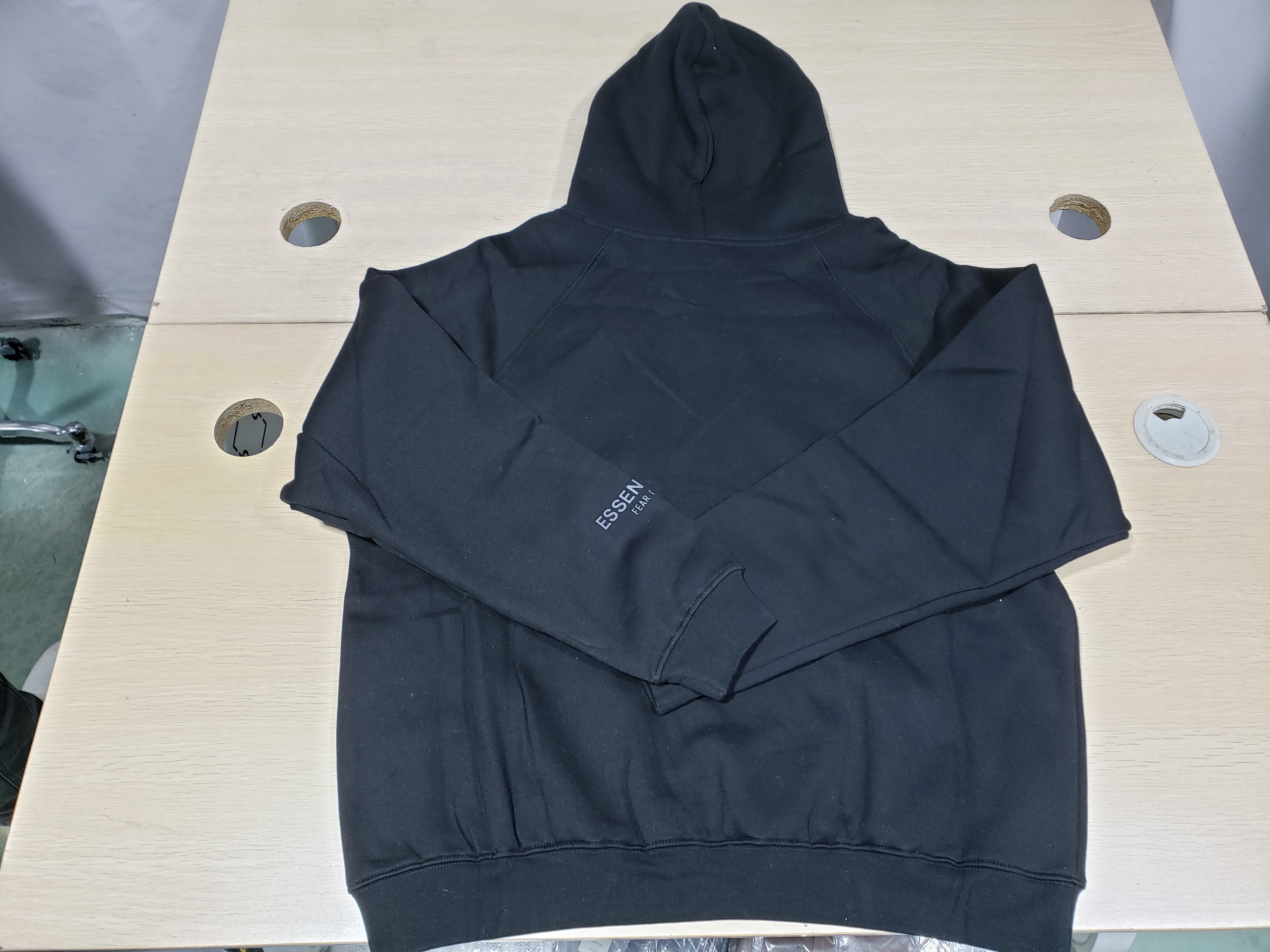 Bstsneaker-Essentials Pullover Hoodie Black