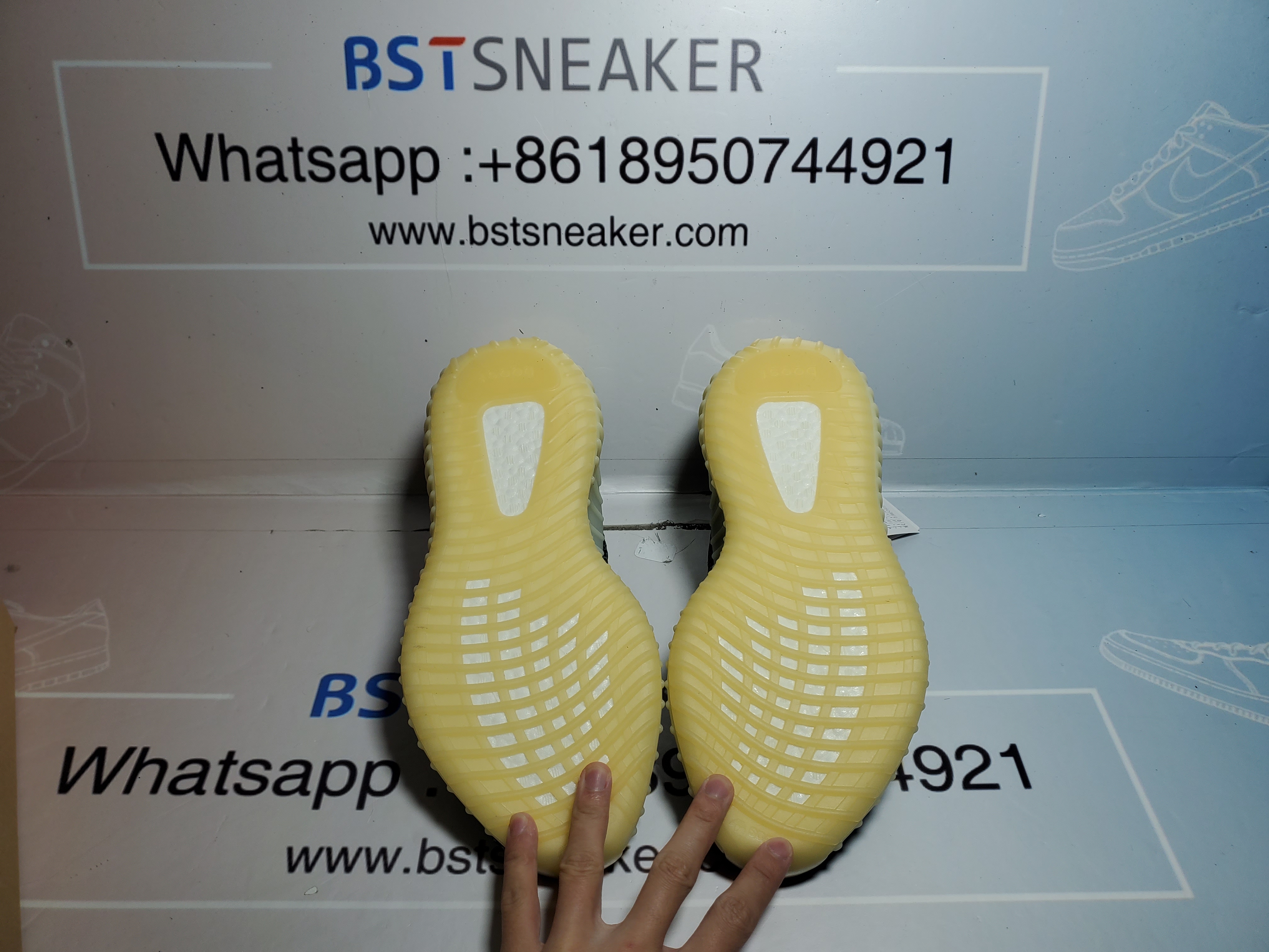 Bstsneaker- Adidas Yeezy Boost 350 V2 Carbon FZ5000 