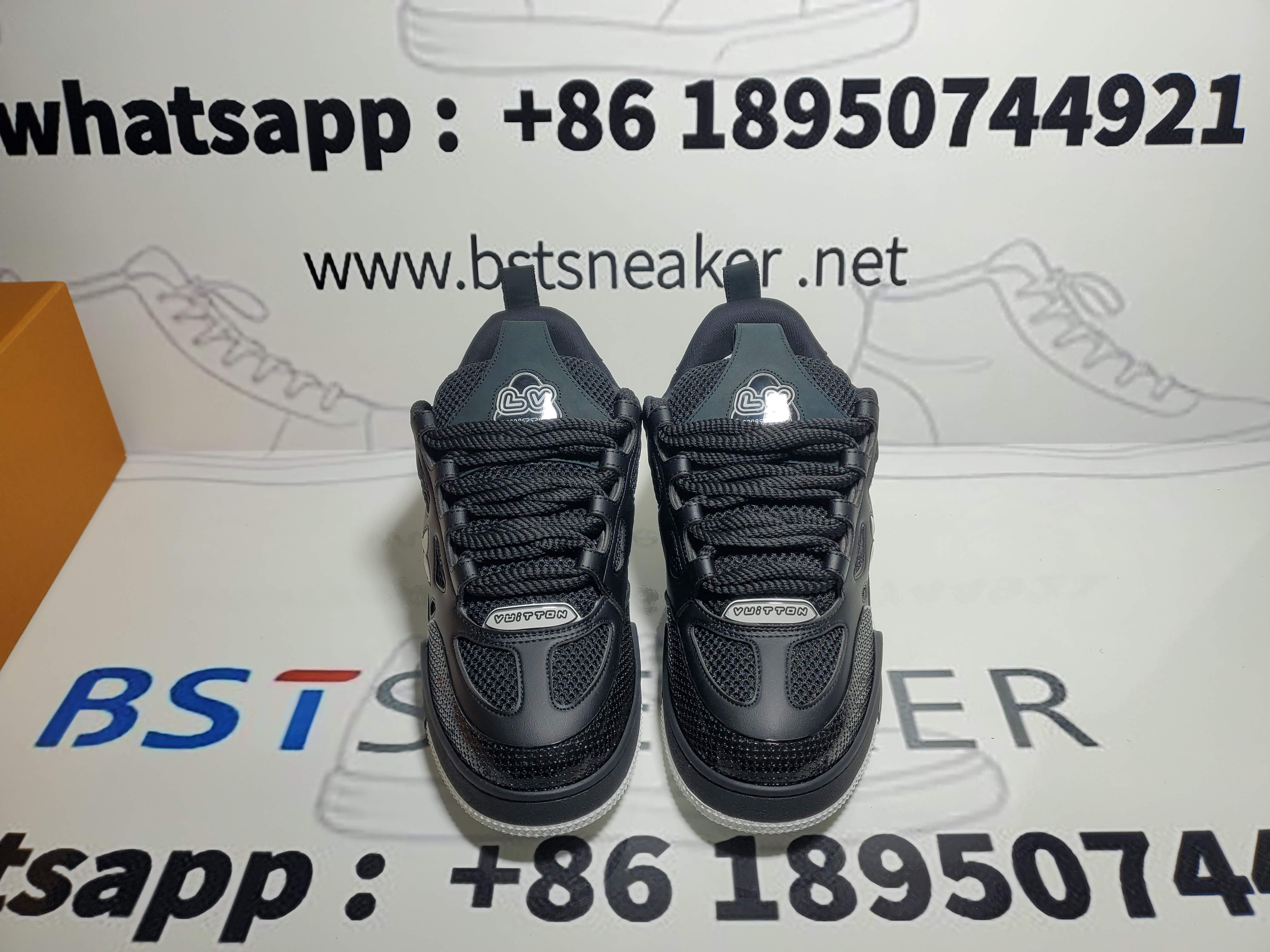 Bstsneaker-Louis Vuitton LV Skate Sneaker Black White 1AARR1