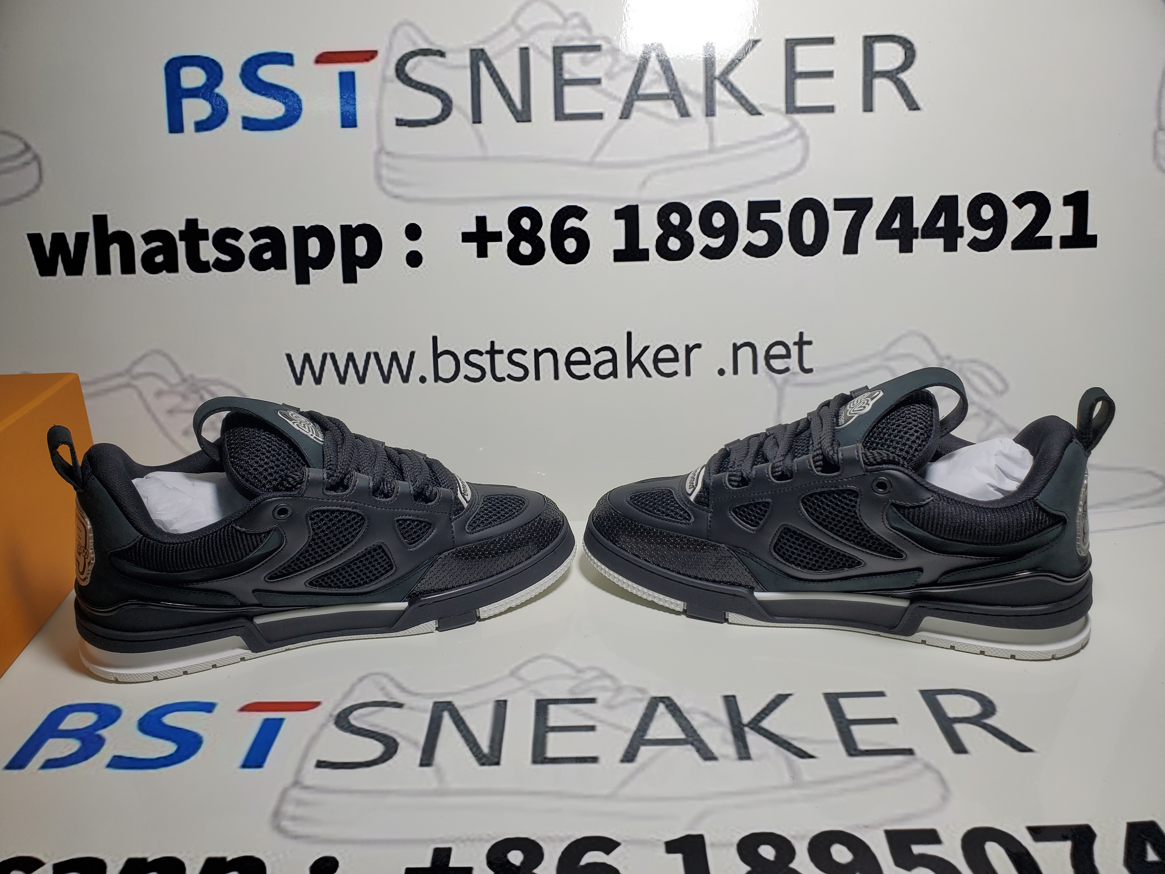 Bstsneaker-Louis Vuitton LV Skate Sneaker Black White 1AARR1