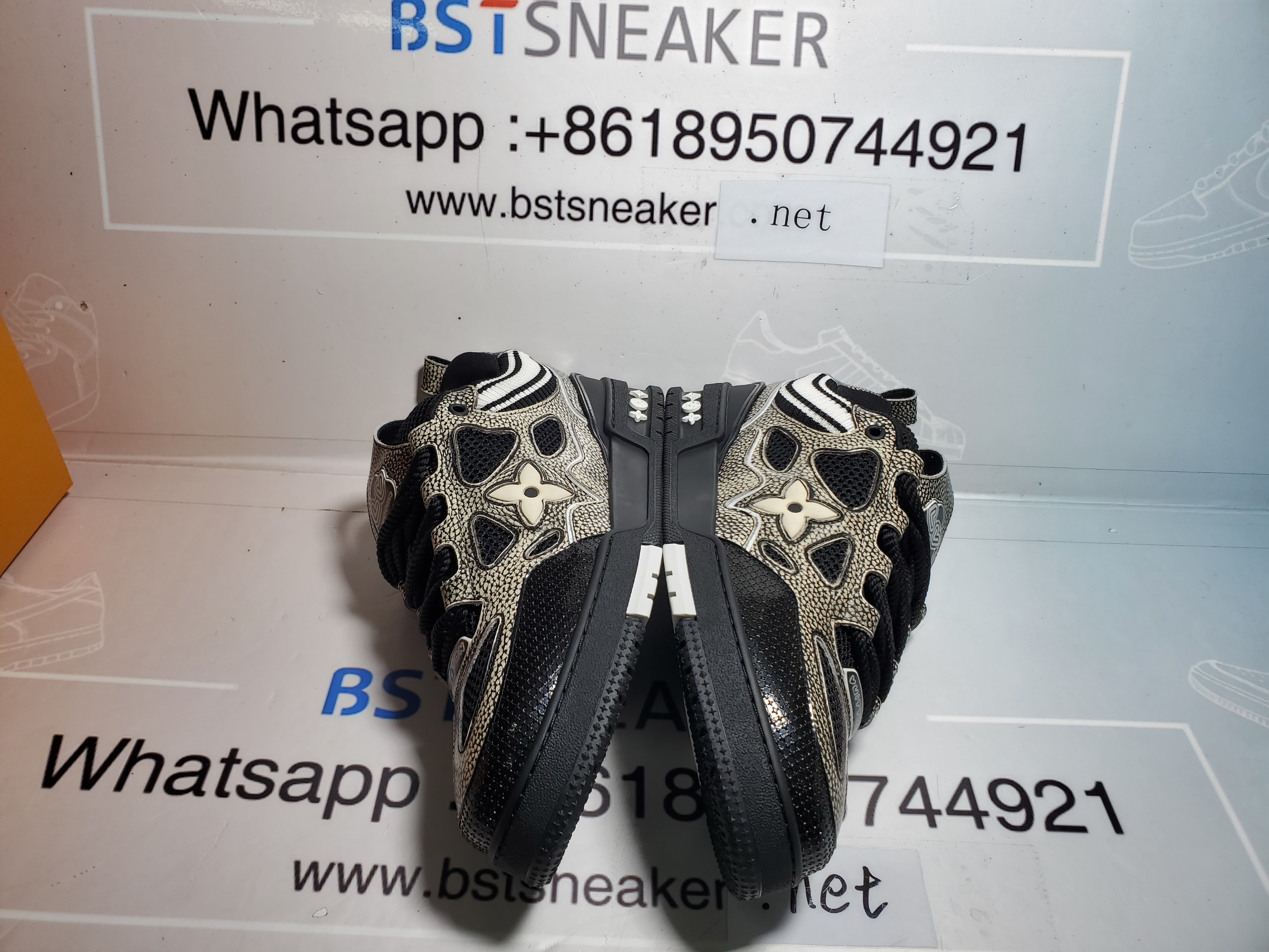 Bstsneaker-Louis Vuitton New Black Woolen Fabric