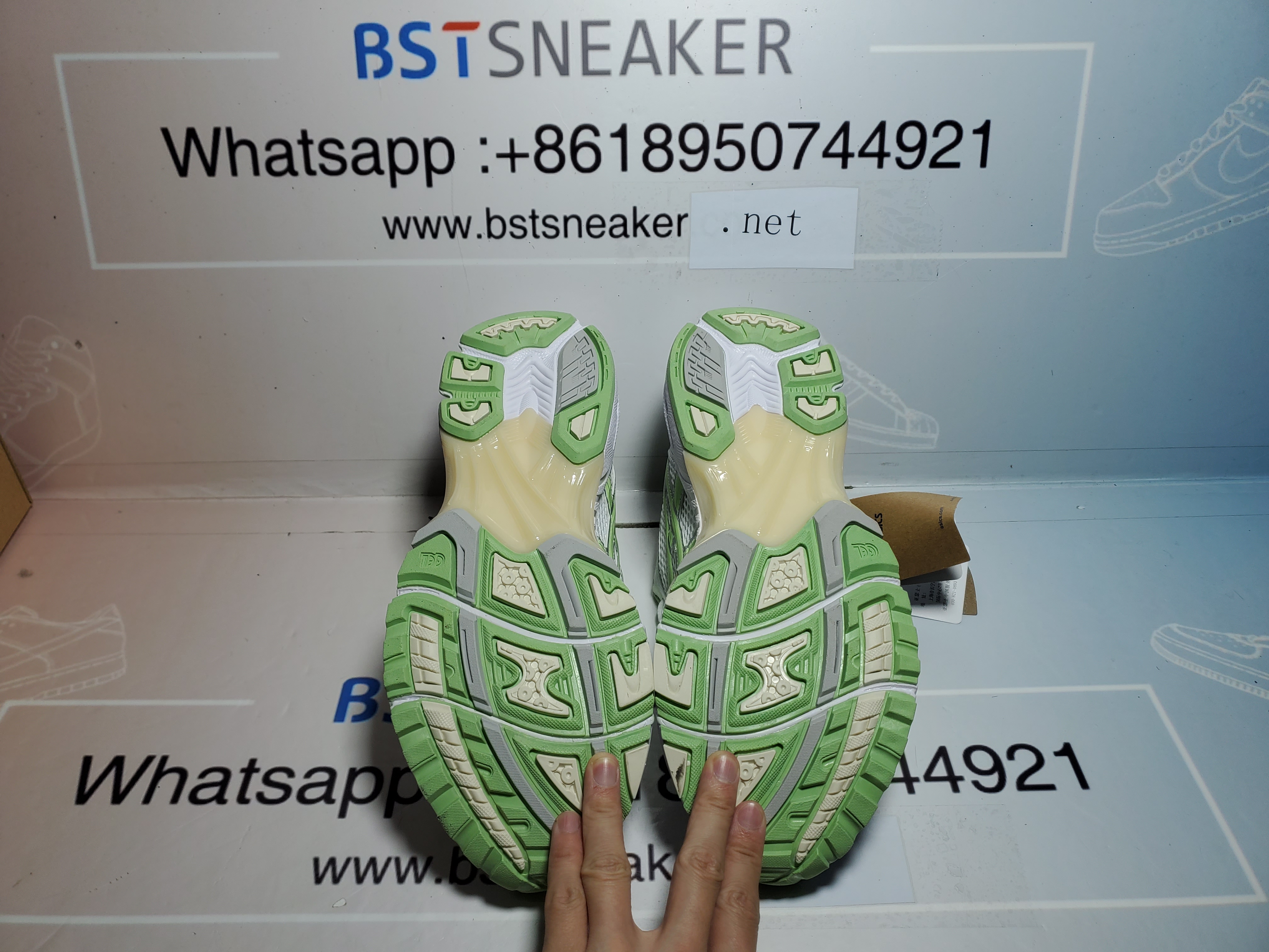 Bstsneaker-Asics Gel Kayano 14 'White Jade' 1202A056-105