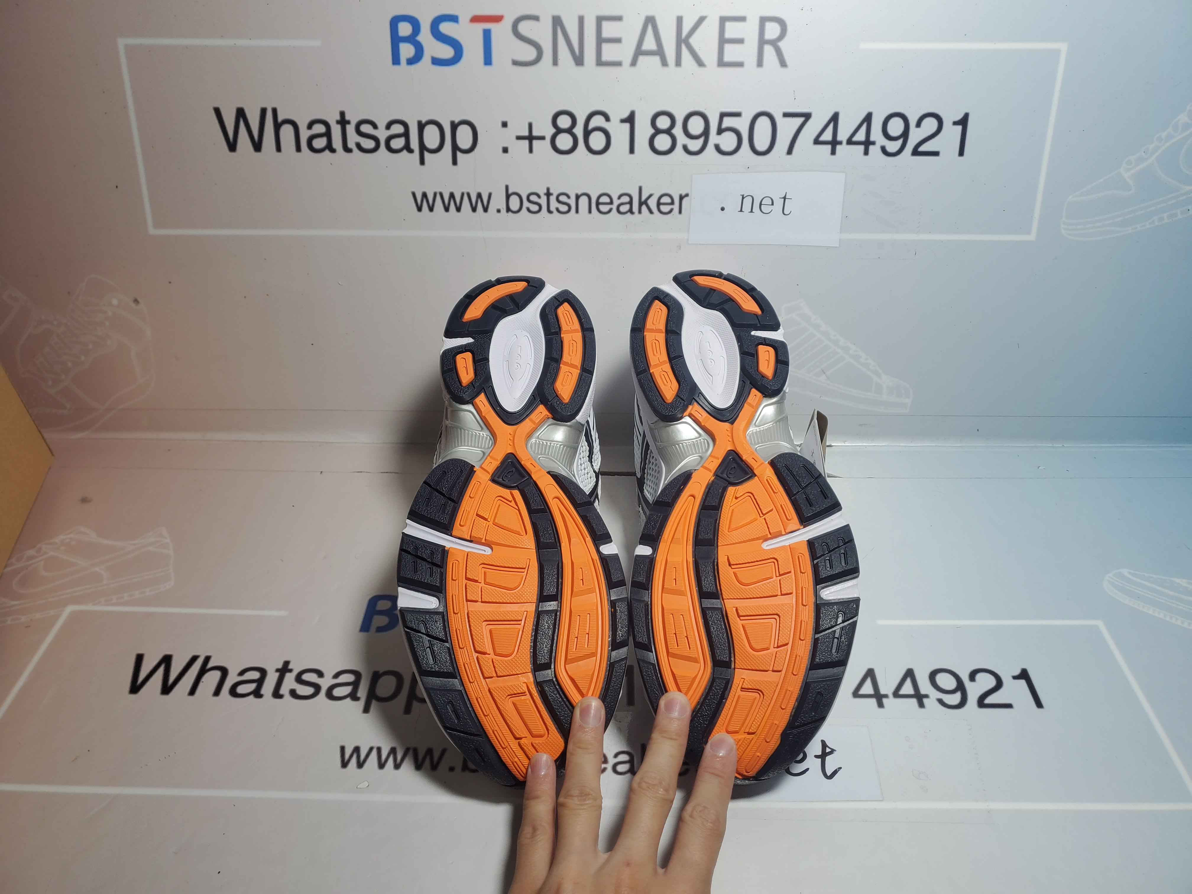 Bstsneaker- Asics Gel 1130 'White Midnight' 1201A256-106