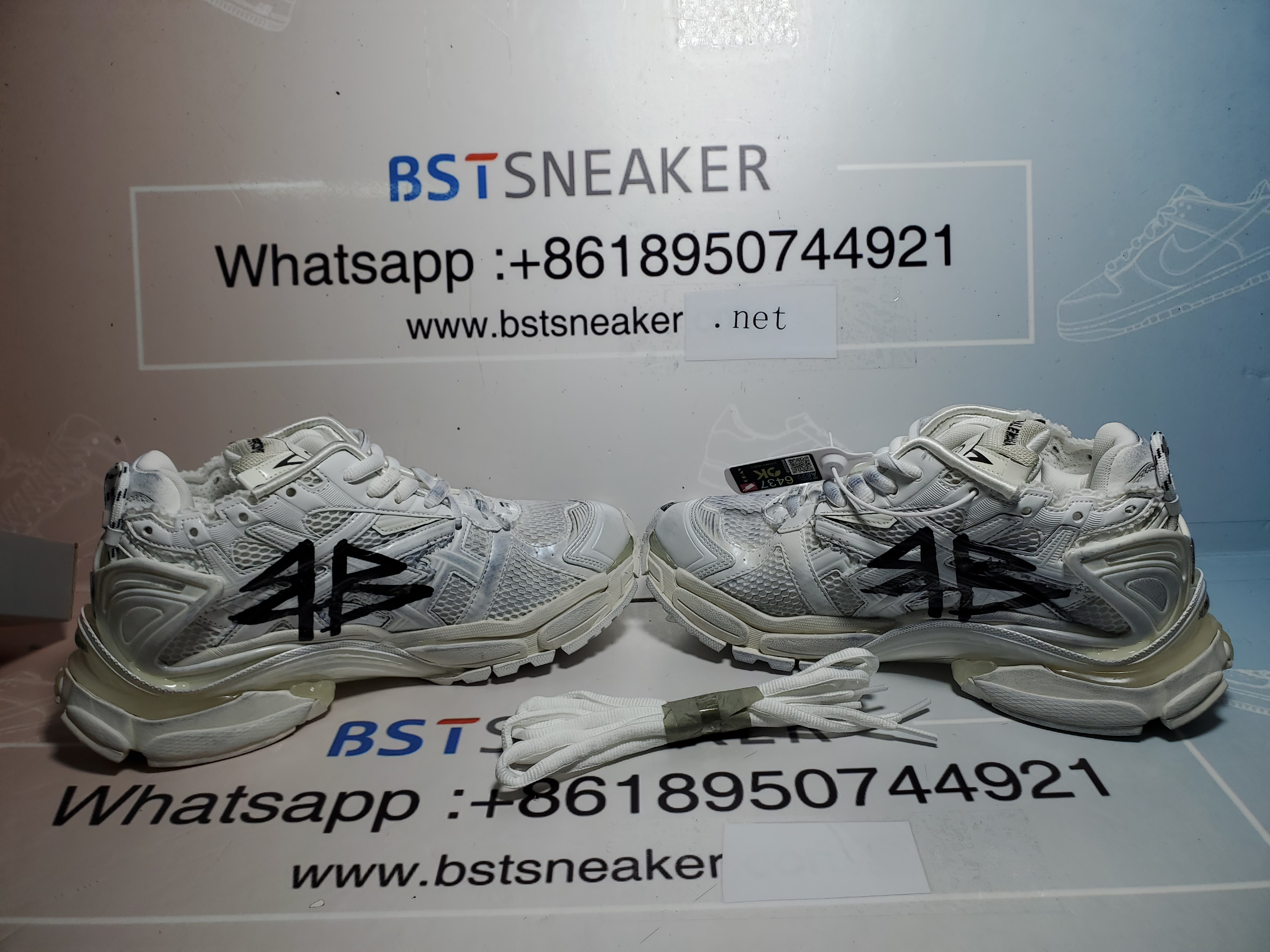 Bstsneaker-Balenciaga Runner Graffiti White 677402 W3RBQ 9010