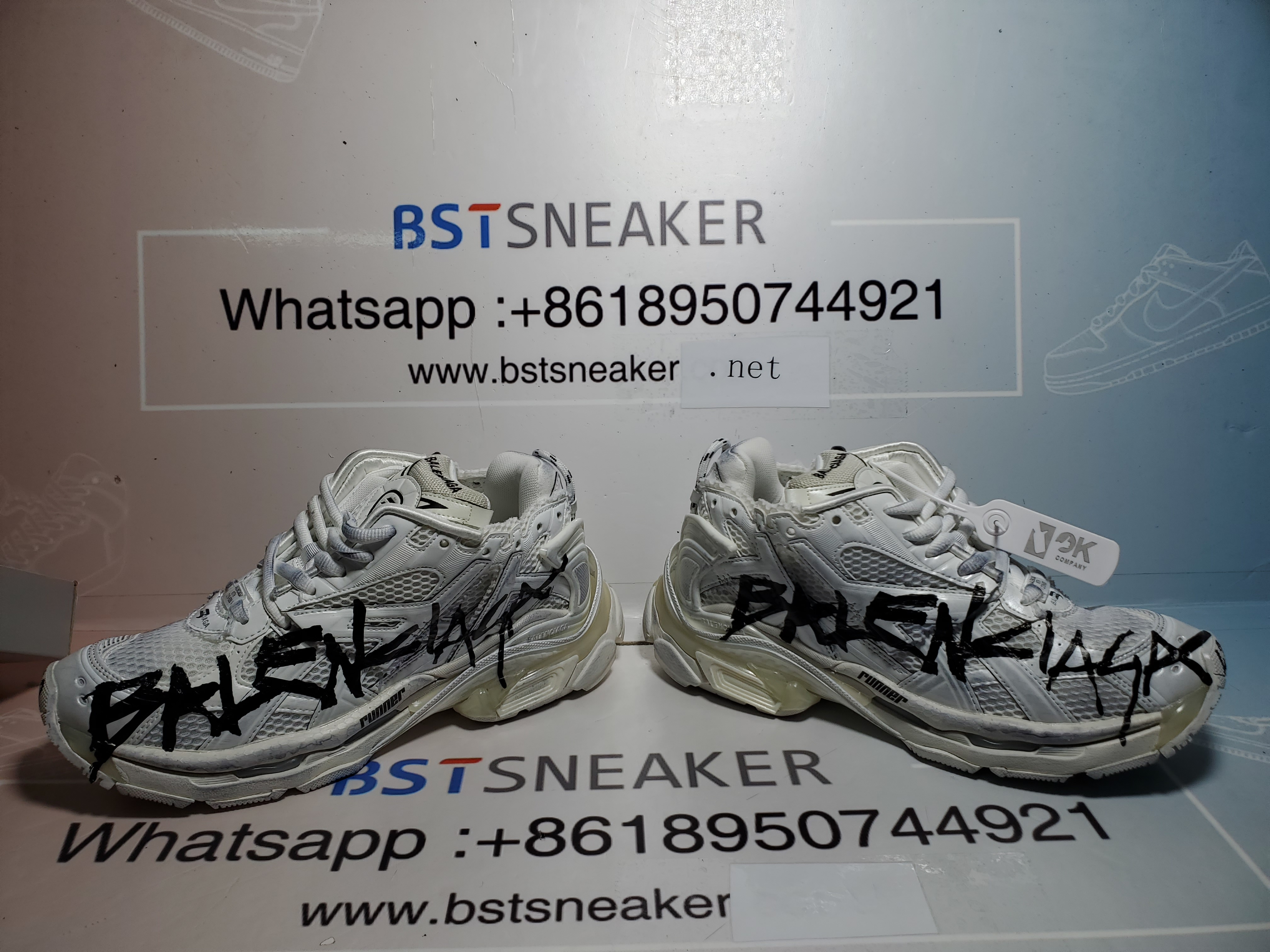 Bstsneaker-Balenciaga Runner Graffiti White 677402 W3RBQ 9010