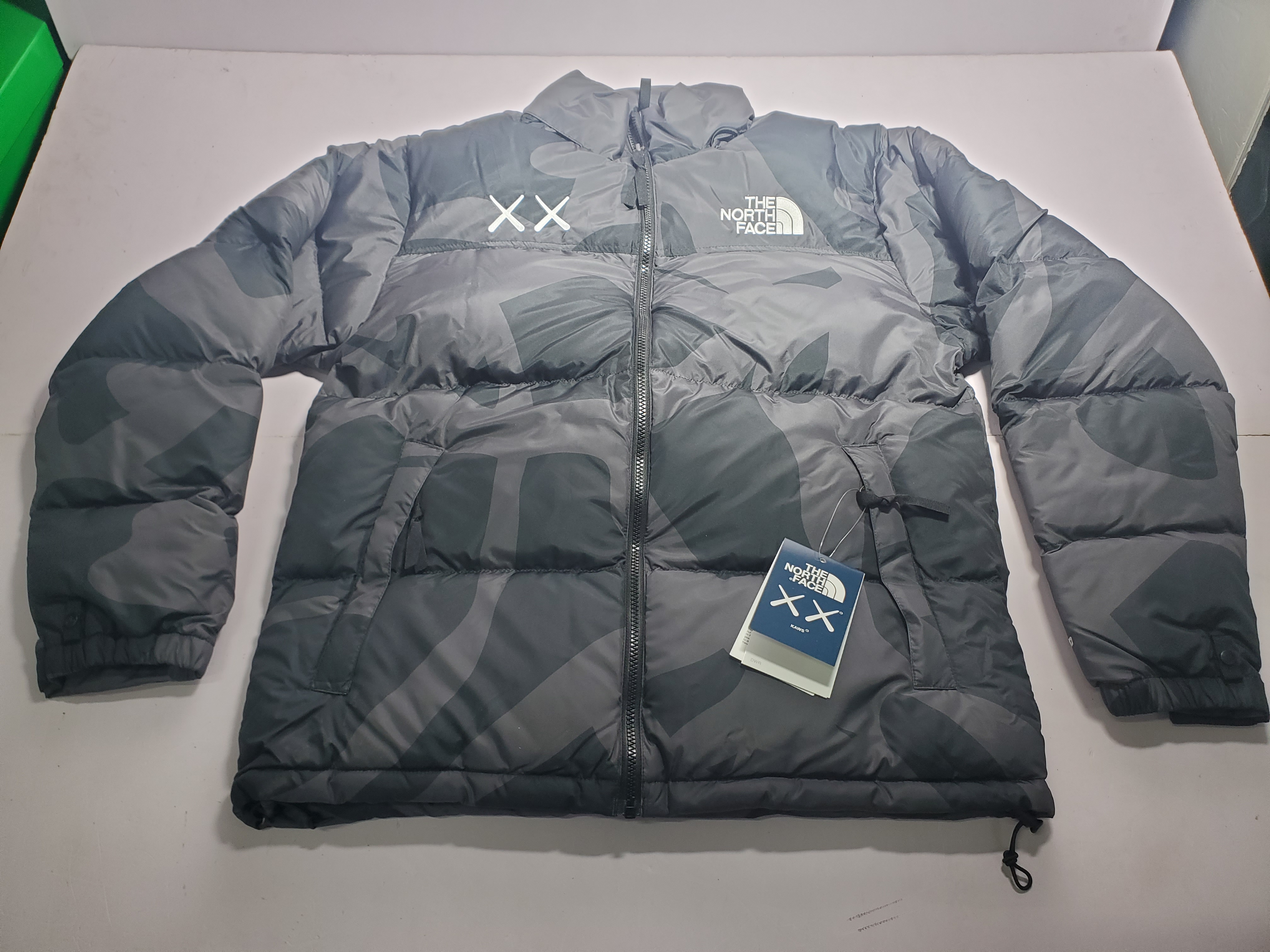 Bstsneaker-The North Face x Kaws Retro 1996 Nuptse Jacket