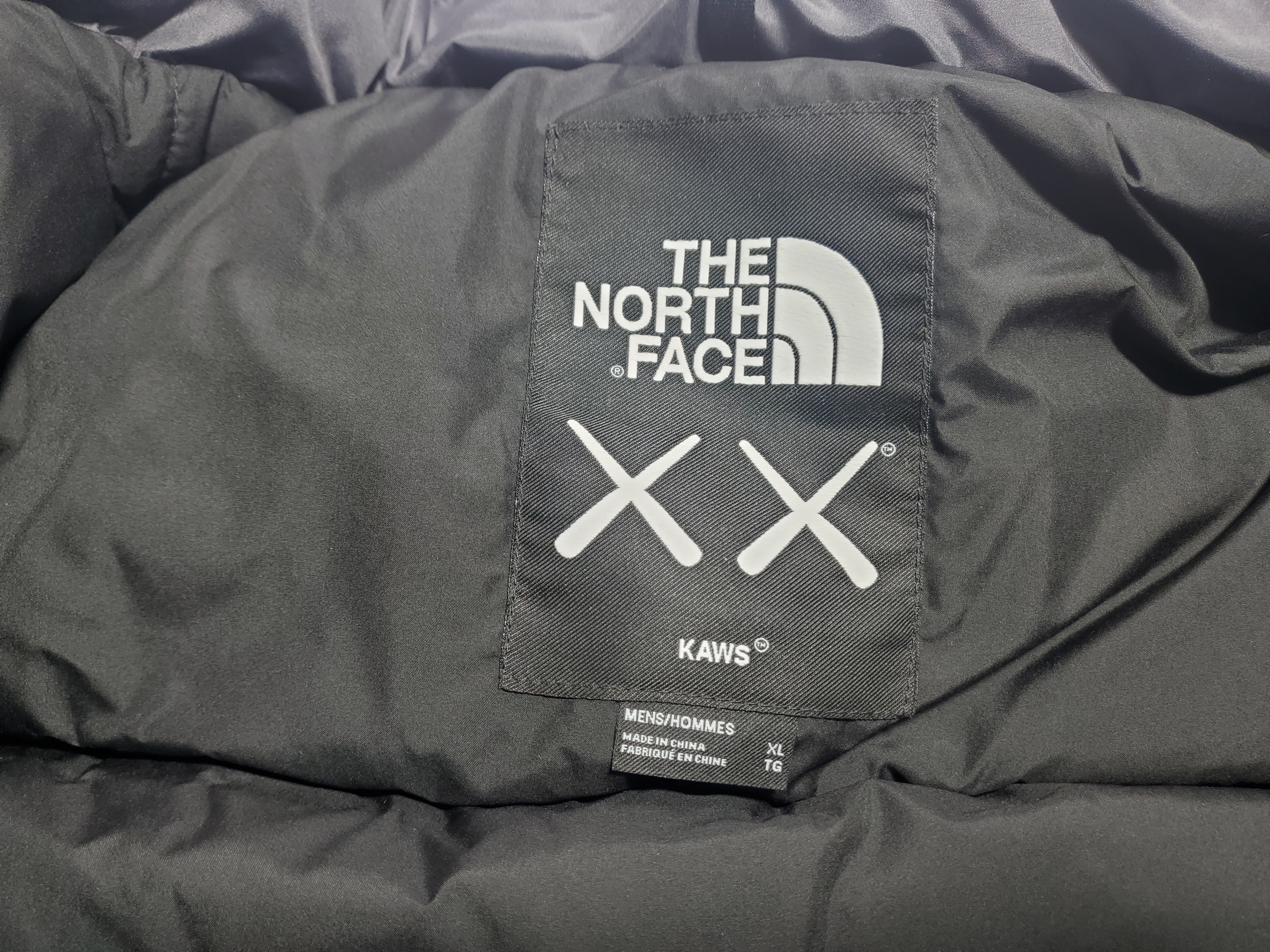 Bstsneaker-The North Face x Kaws Retro 1996 Nuptse Jacket