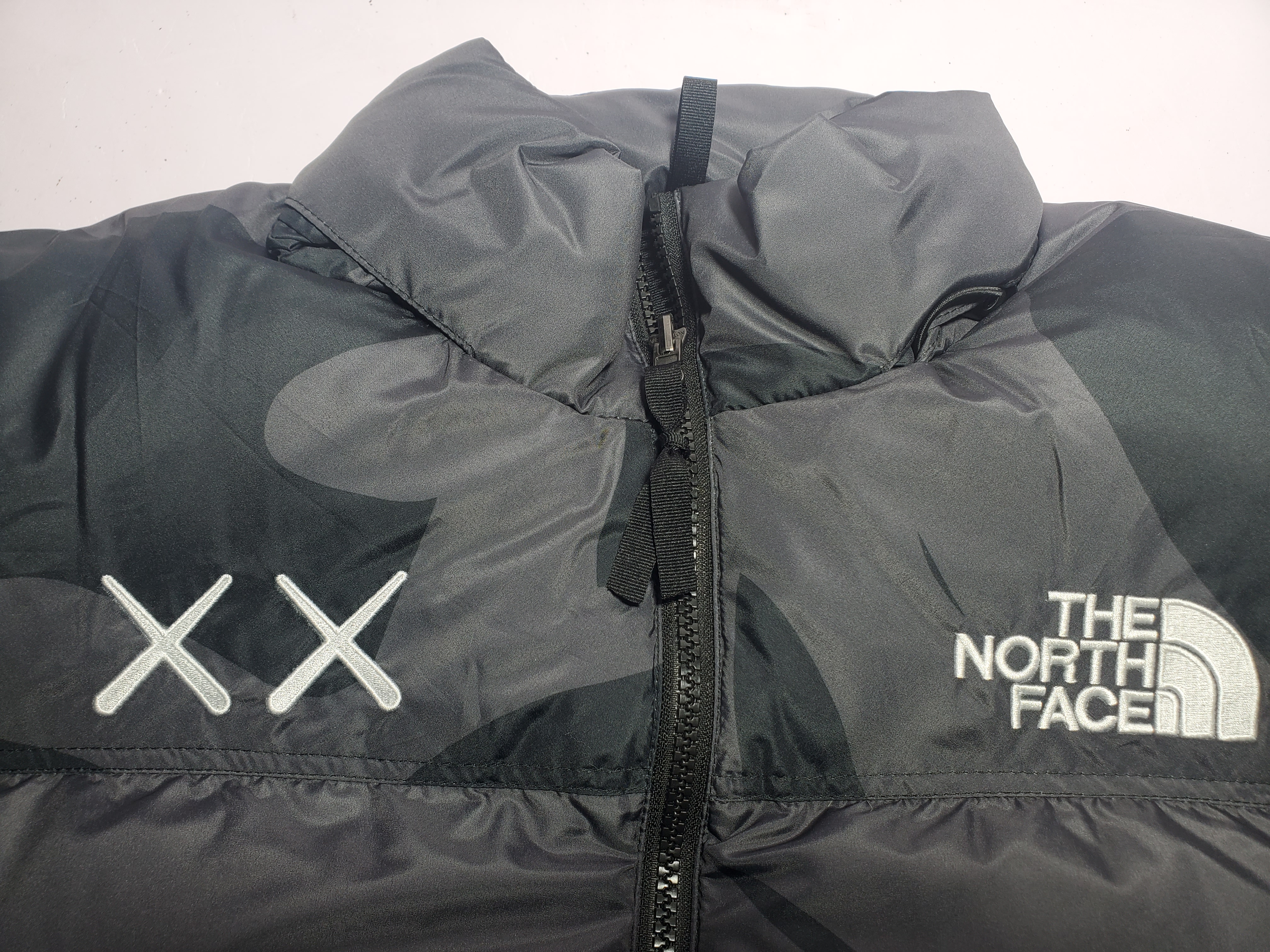 Bstsneaker-The North Face x Kaws Retro 1996 Nuptse Jacket