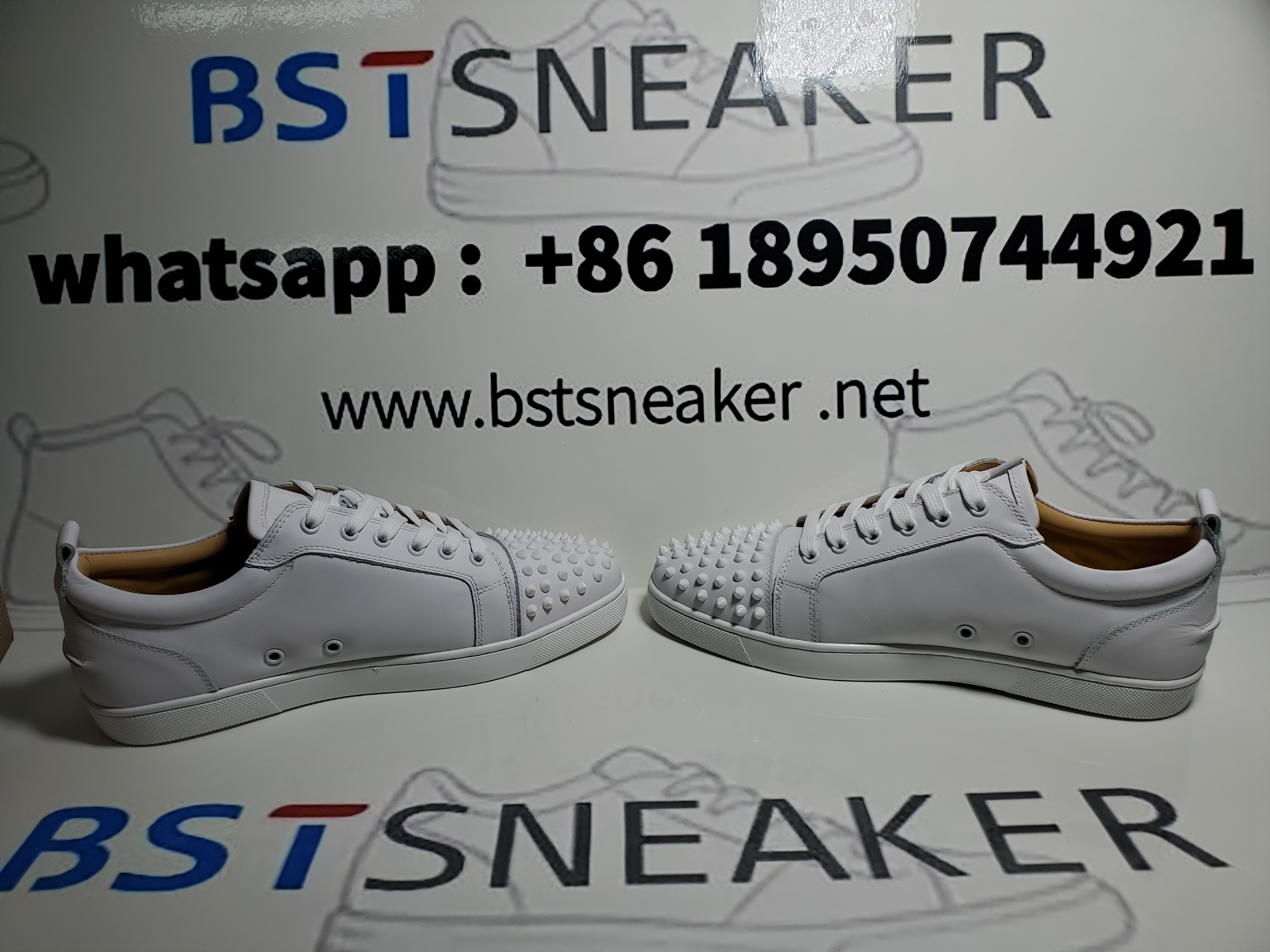 Bstsneaker- Christian Louboutin Louis Junior Spikes Sneaker Leather White