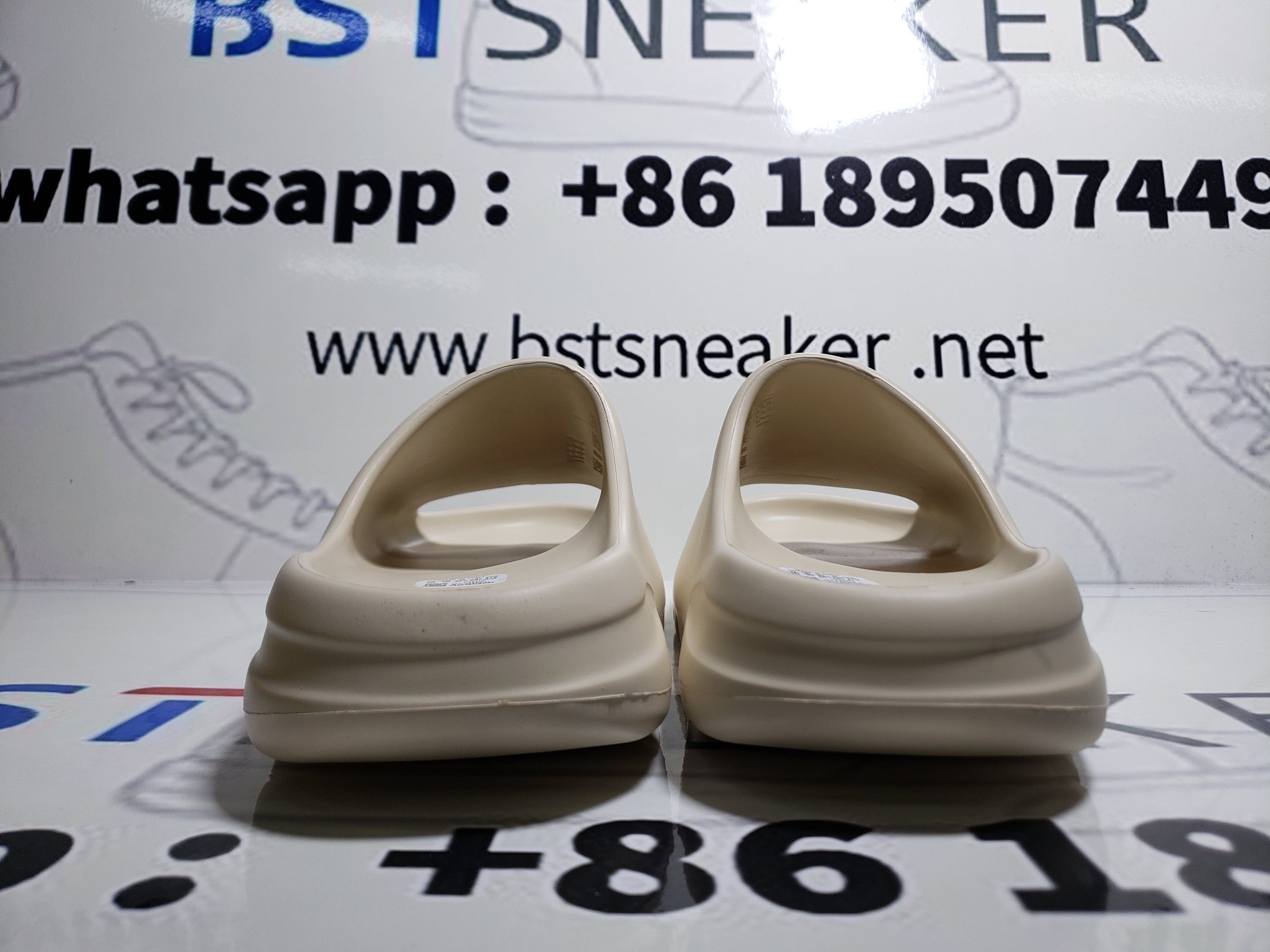 Bstsneaker-Adidas Yeezy Slide Bone FW6345