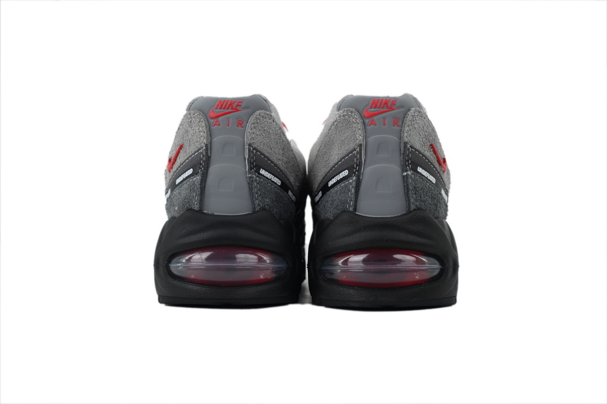 Bstsneaker- Undefeated x Nike Air Max 95 'Bright Crimson'  IB4523-003