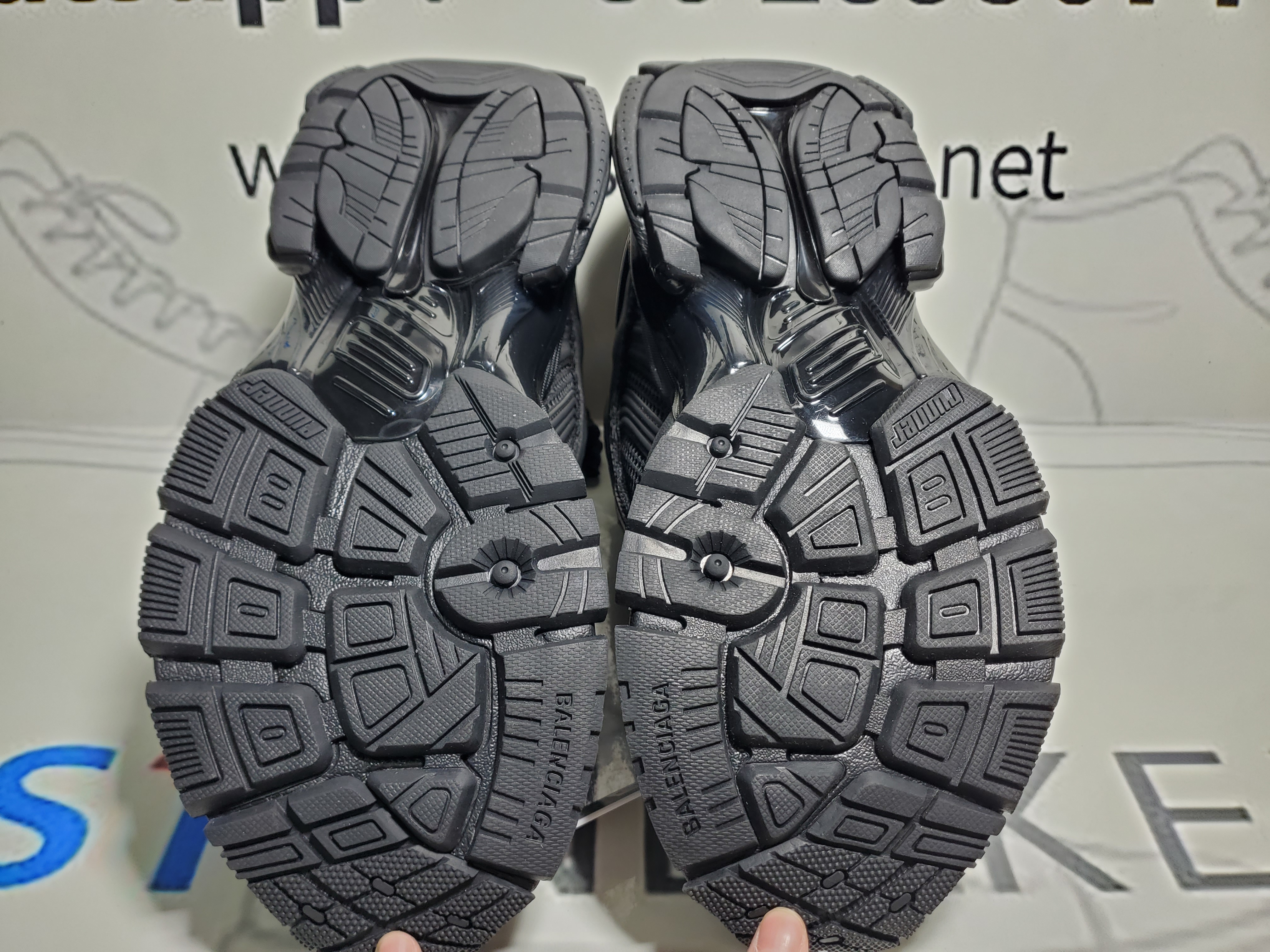 Bstsneaker-Balenciaga Runner Matte Black 1.0