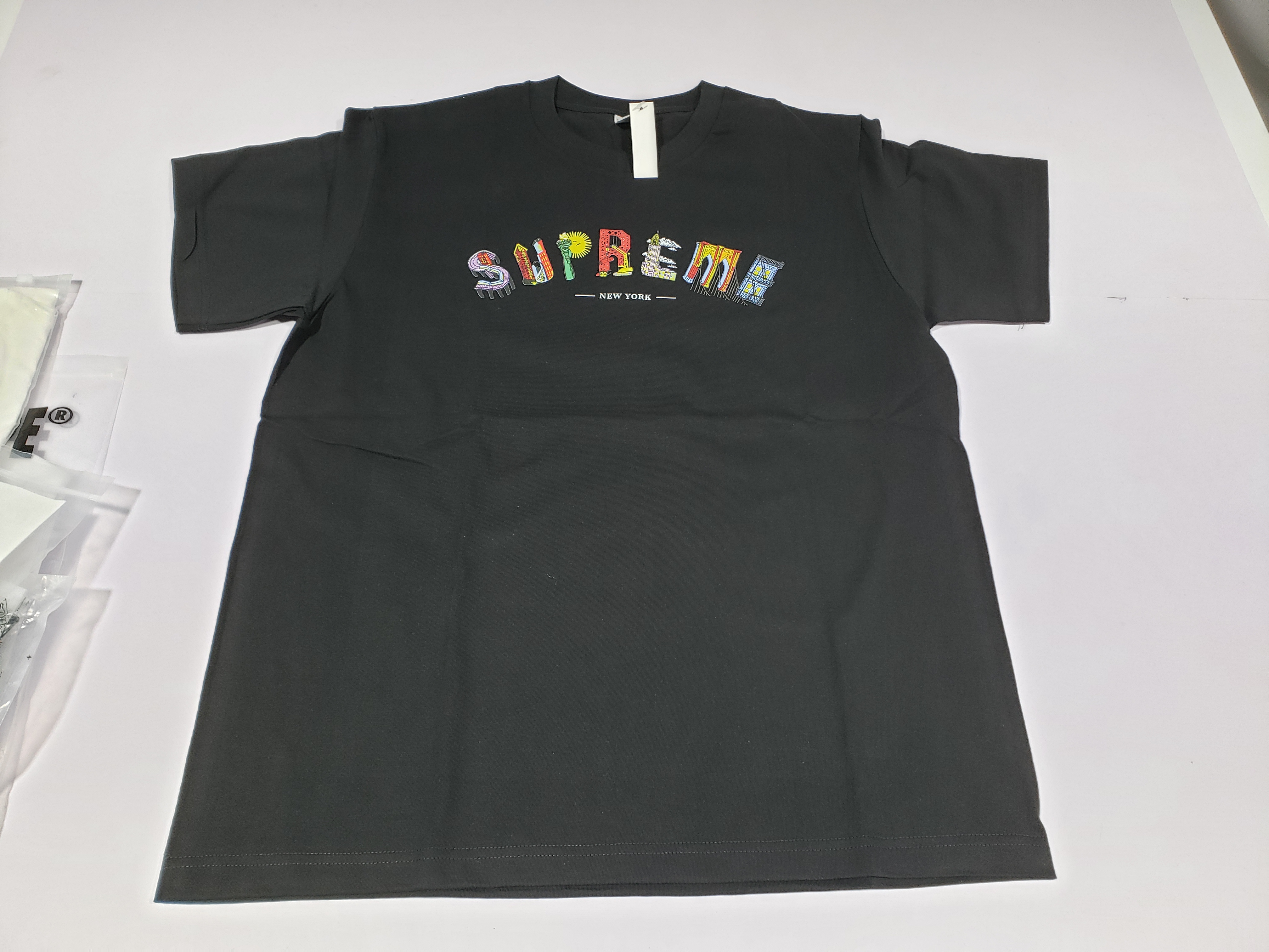 Bstsneaker-Supreme T-Shirt Black B104 100