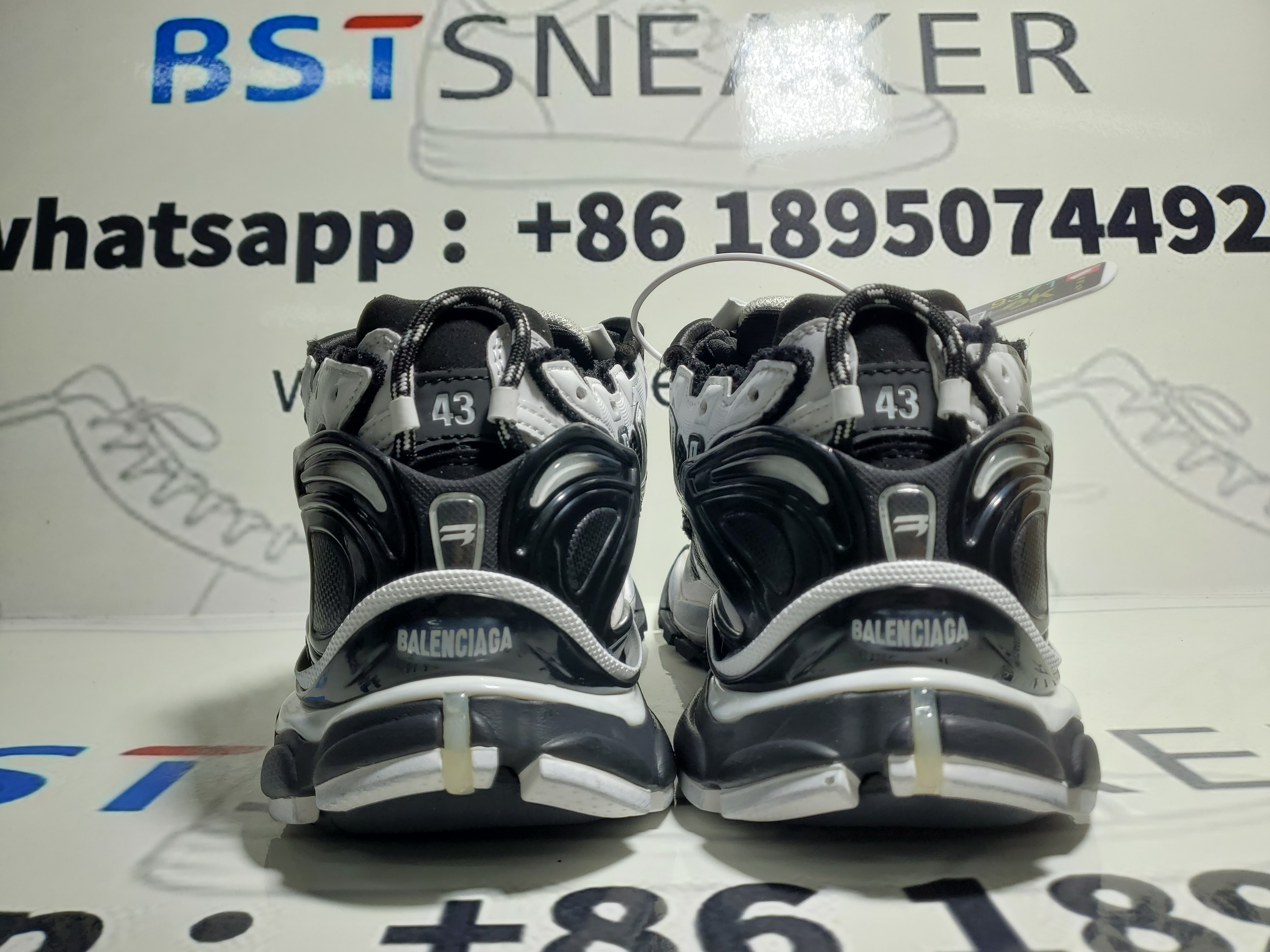 Bstsneaker-Balenciaga Runner Sneaker White Black 772774 W3RMU 9010