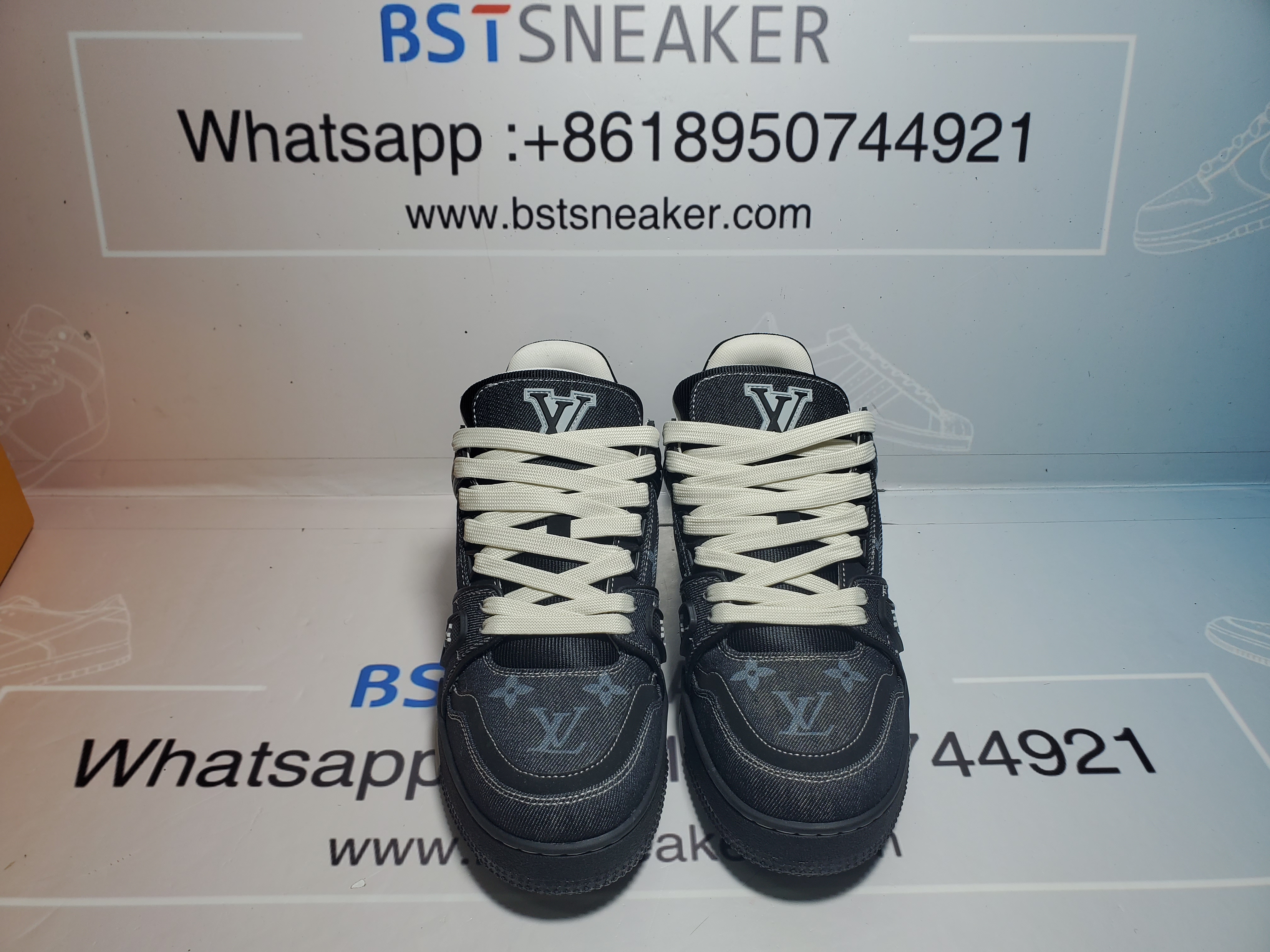 Bstsneaker-Louis Vuitton LV Trainer All Black Embossing 1AARER
