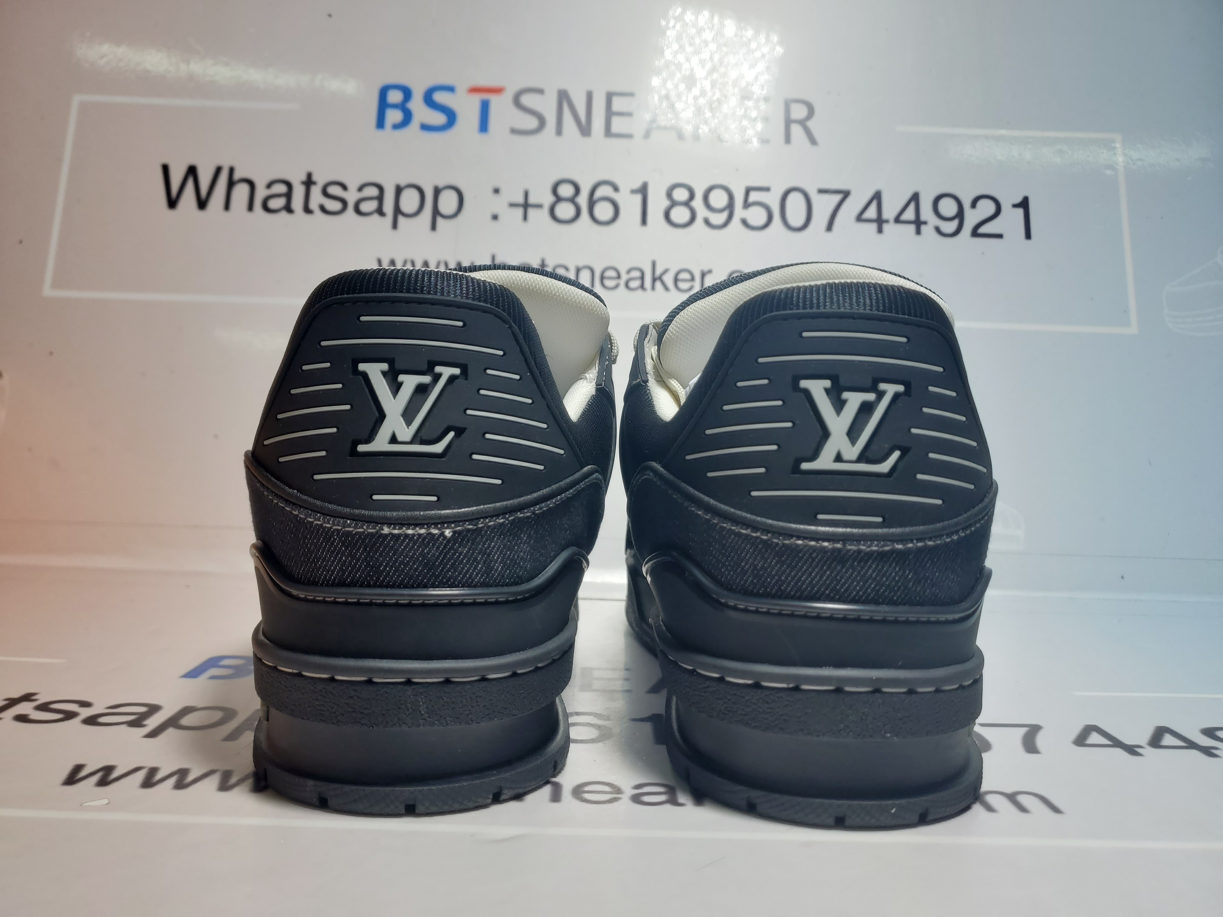 Bstsneaker-Louis Vuitton LV Trainer All Black Embossing 1AARER