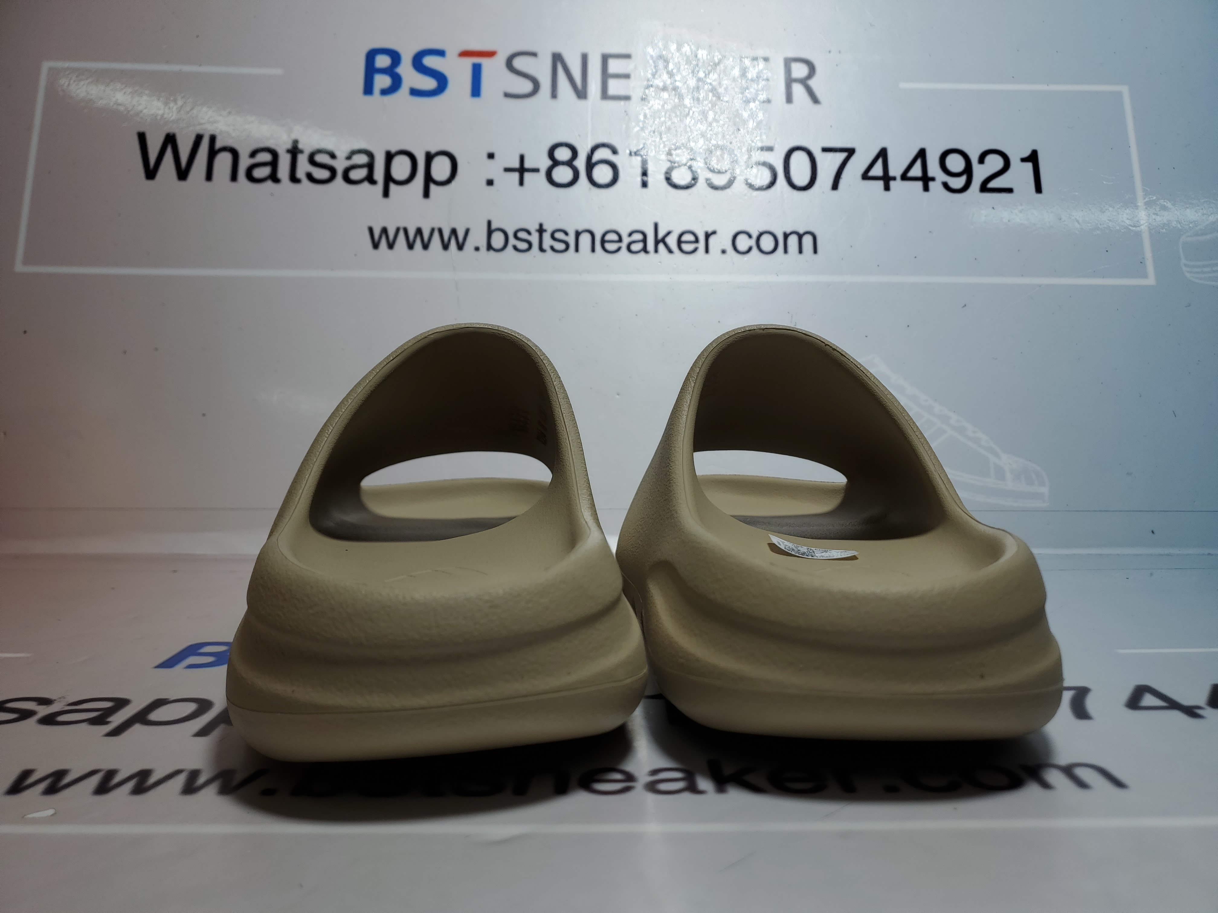 Bstsneaker-Adidas Yeezy Slide Pure GW1934