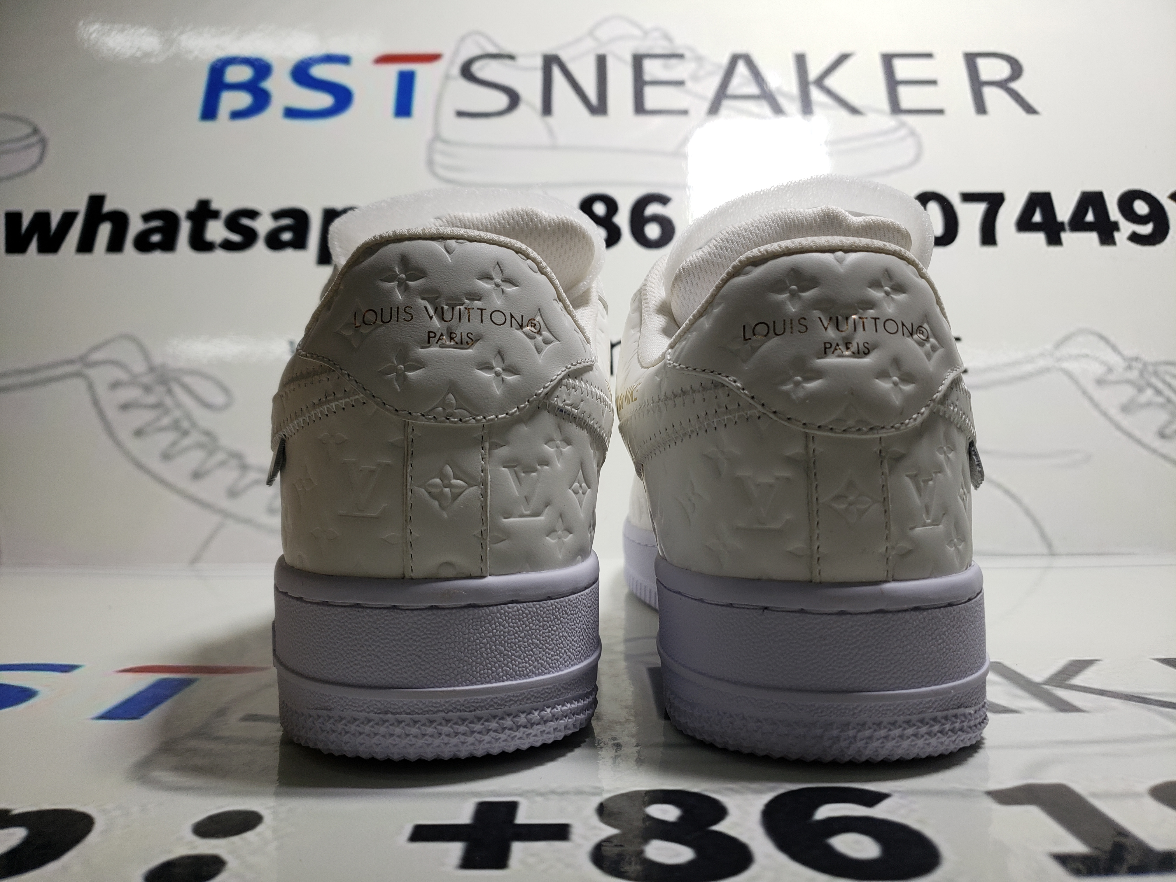 Bstsneaker-Louis Vuitton x Nike Air Force 1 Triple White 